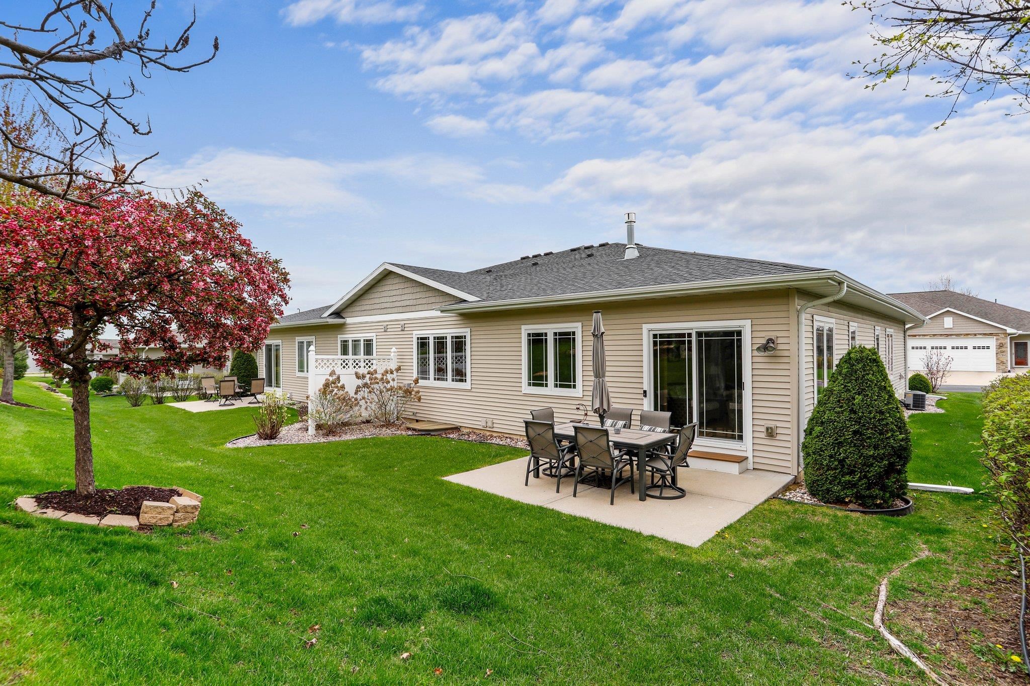 5764 Prairie Stone Drive