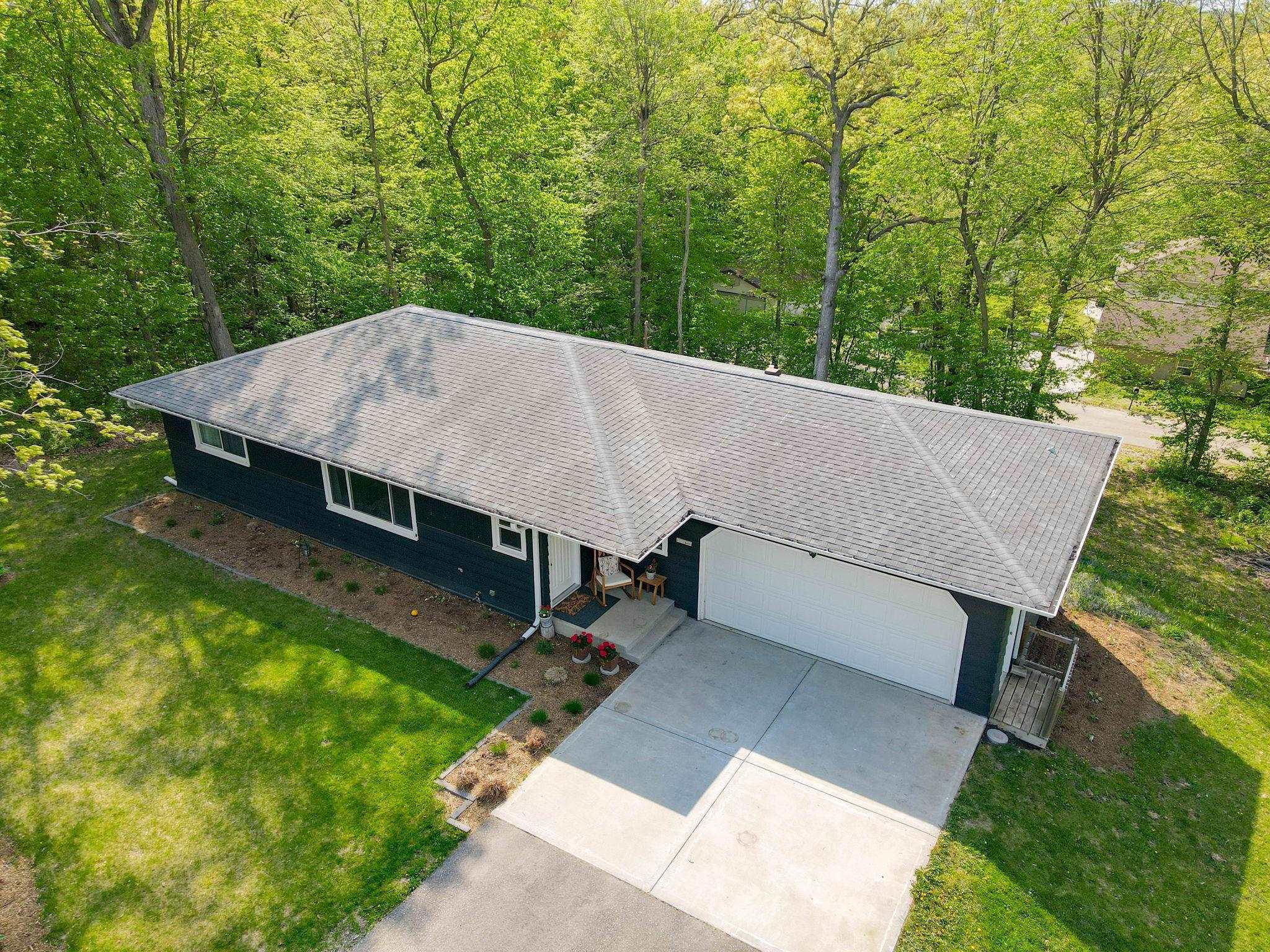 9635 N Arrowhead Shores Road