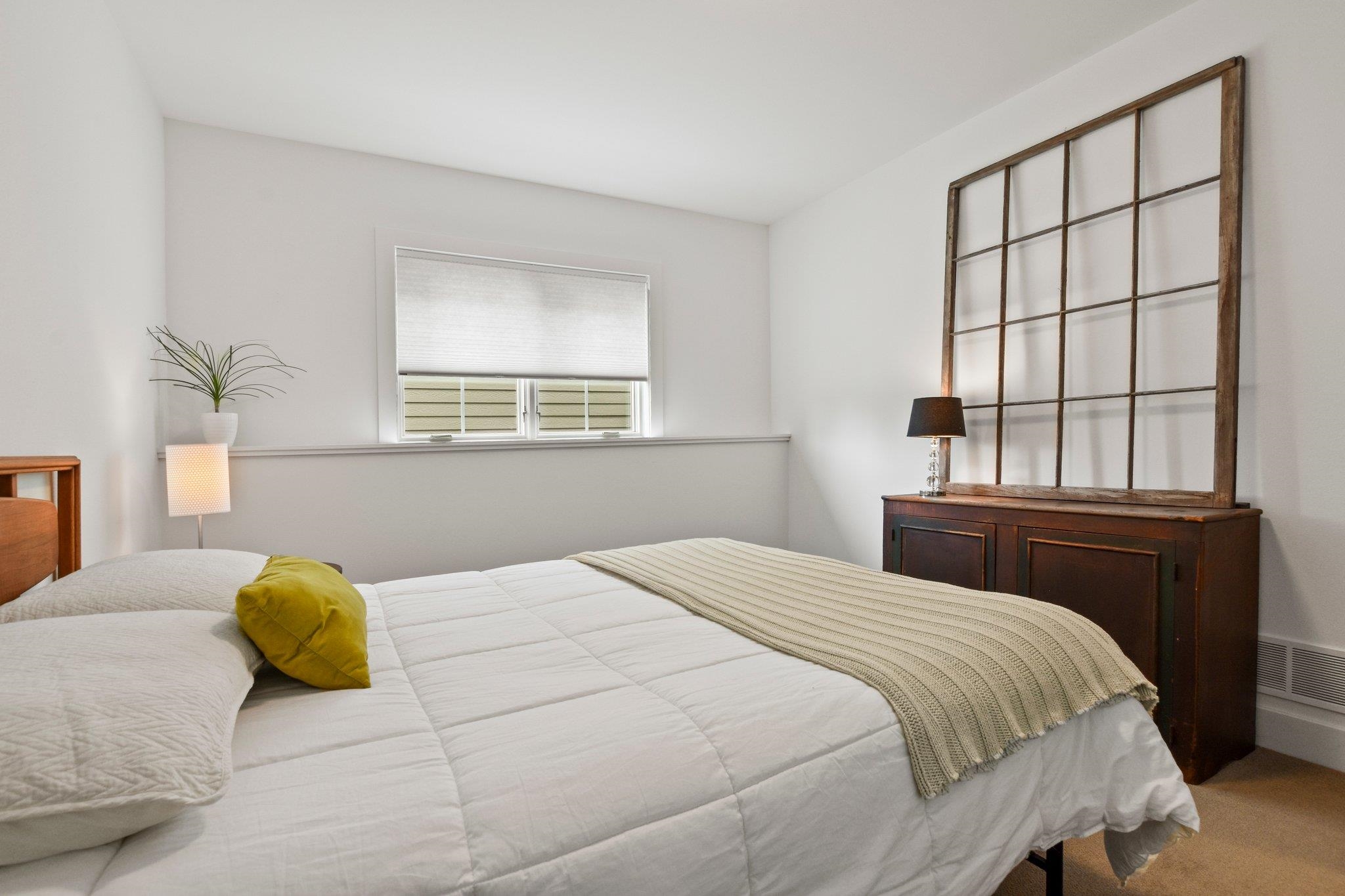 9024 Royal Oaks Circle