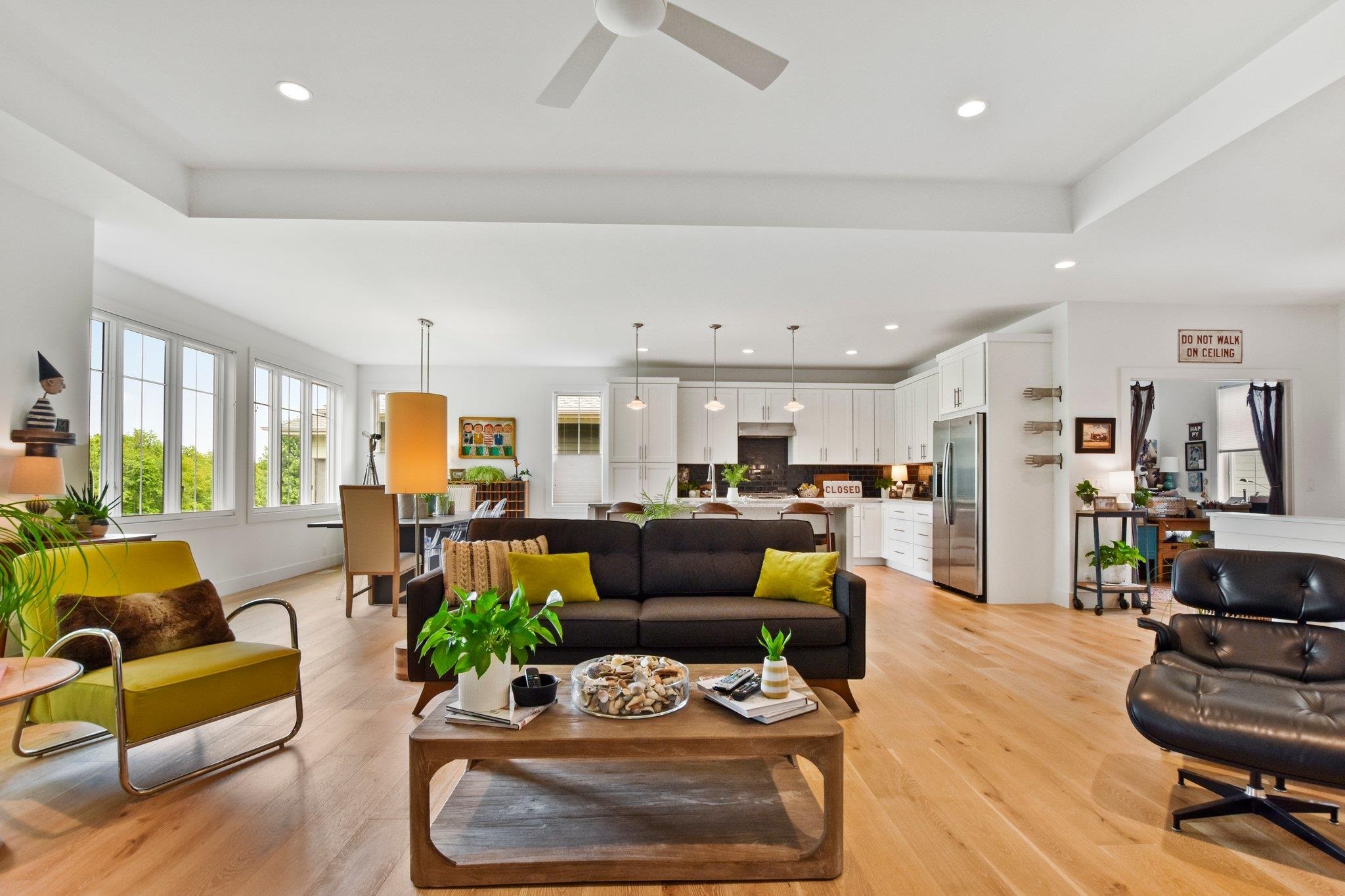 9024 Royal Oaks Circle