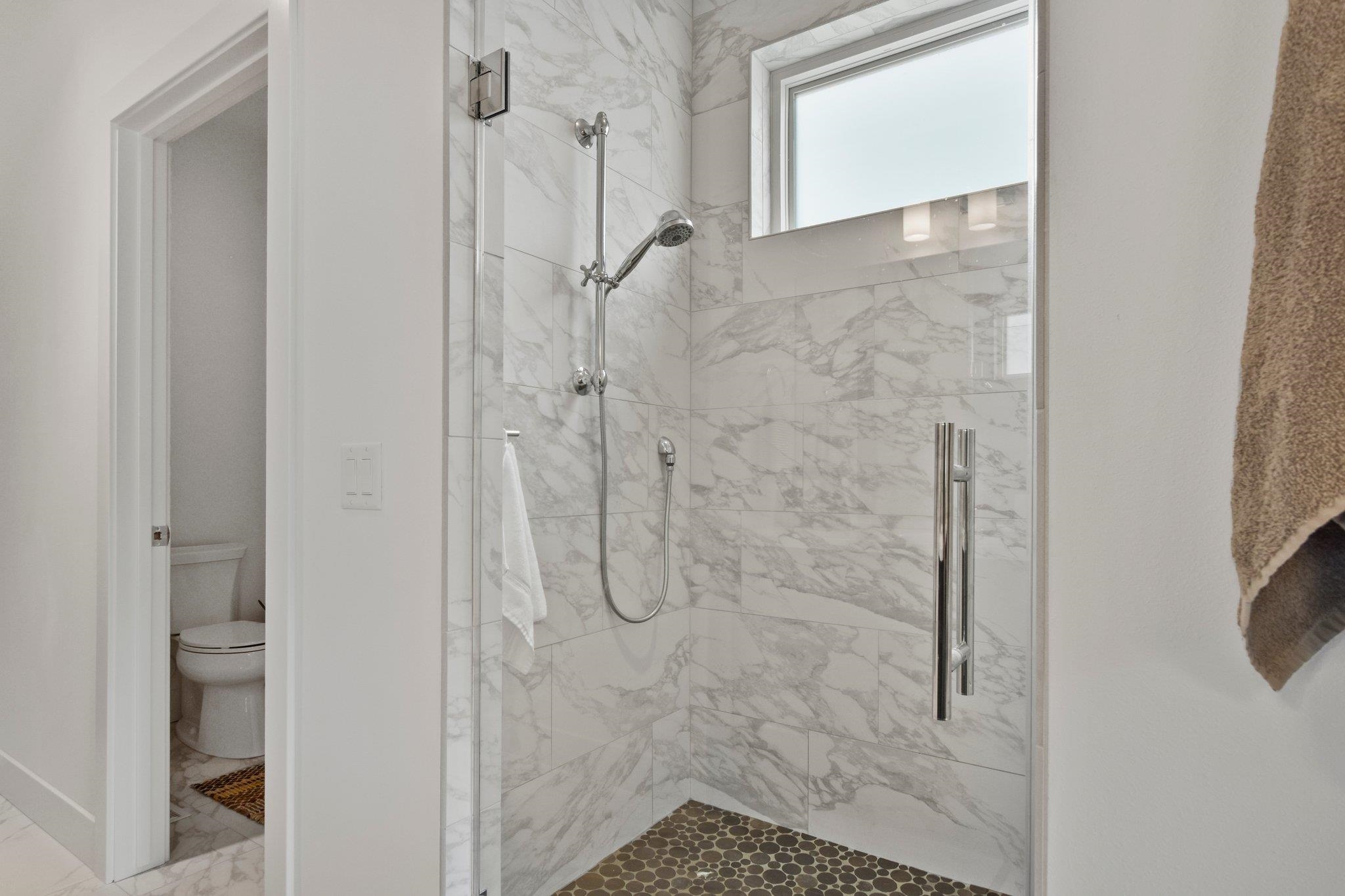 9024 Royal Oaks Circle