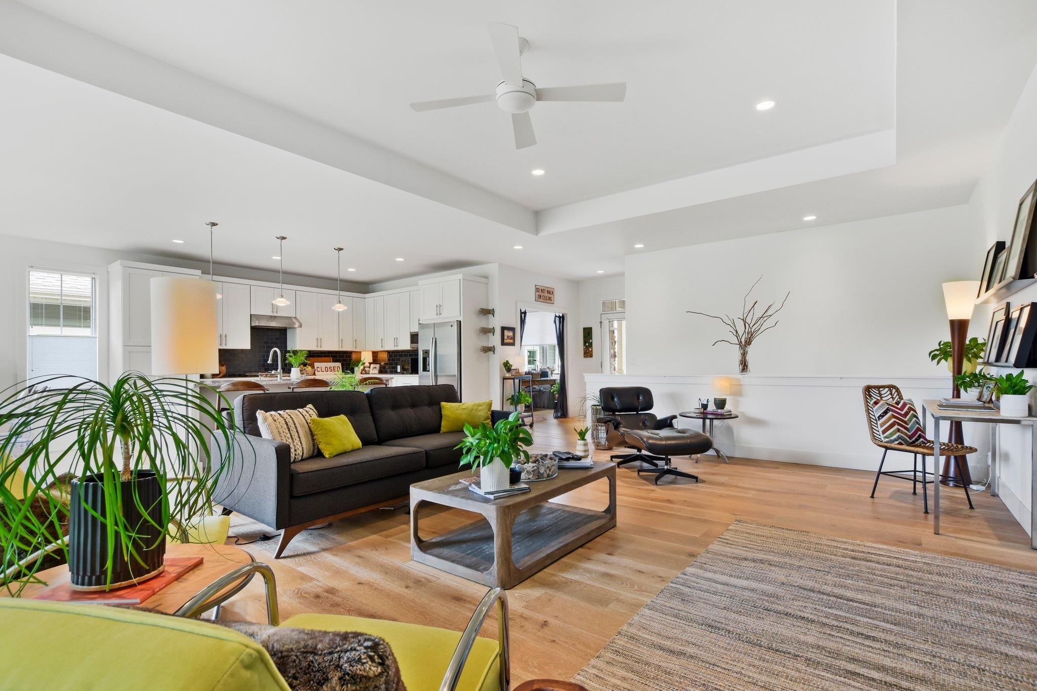 9024 Royal Oaks Circle