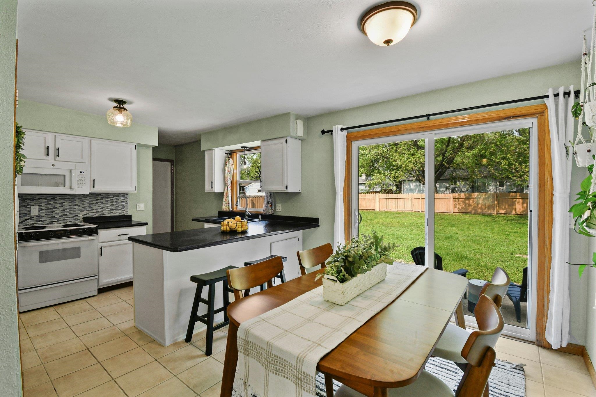 2605 Dunwoody Drive