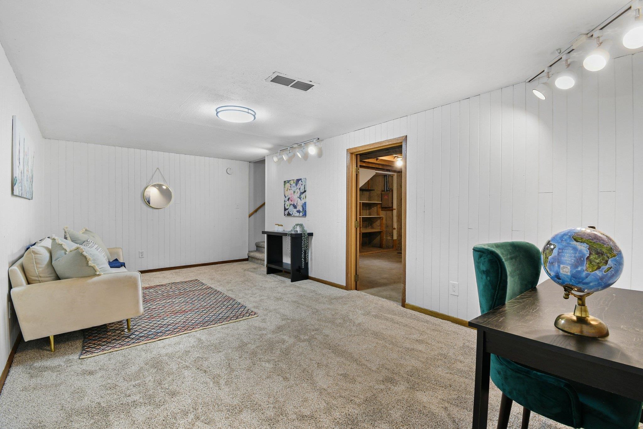 2605 Dunwoody Drive