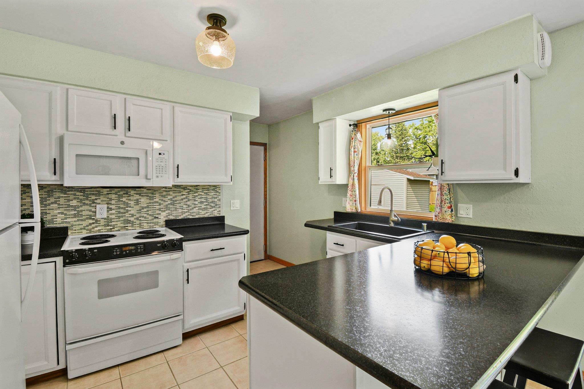 2605 Dunwoody Drive