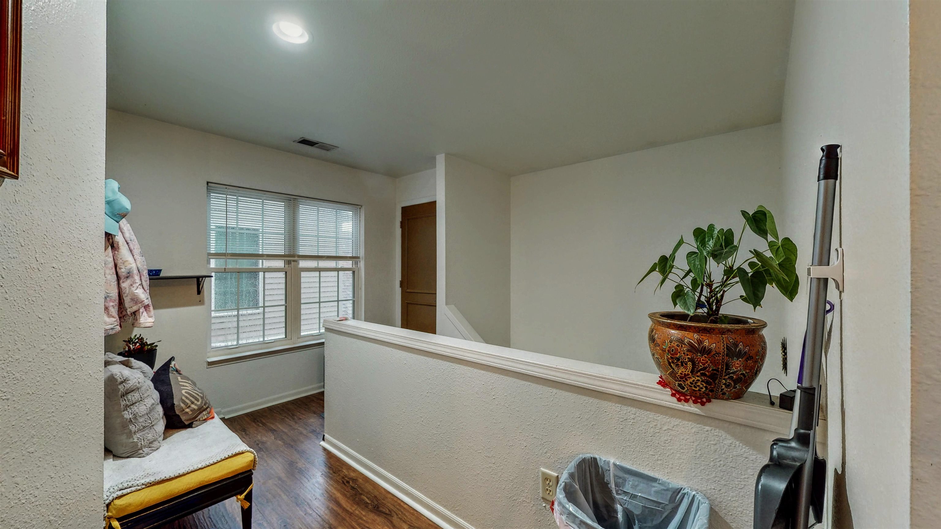 619 Reena Avenue Unit: 8