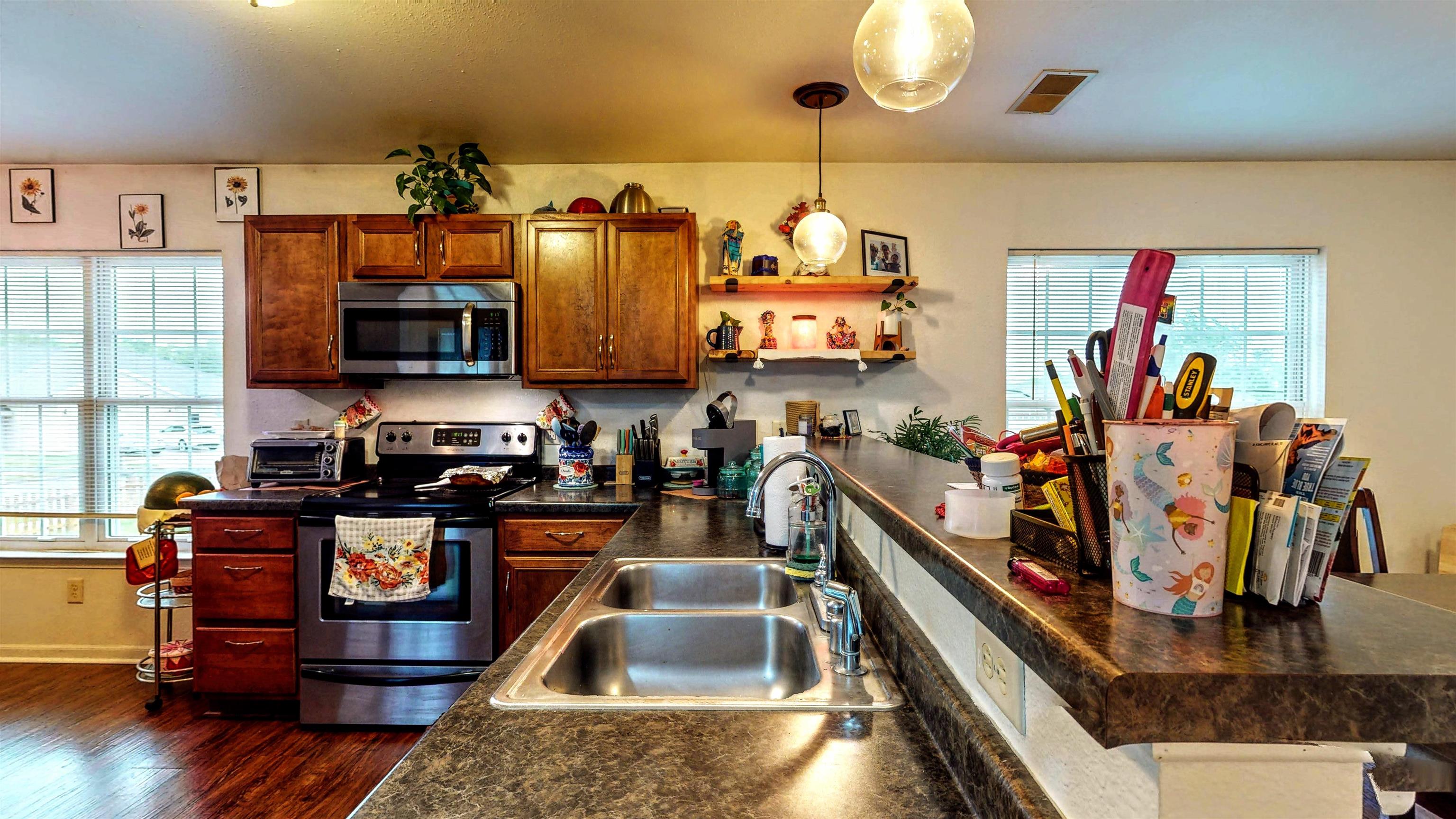 619 Reena Avenue Unit: 8