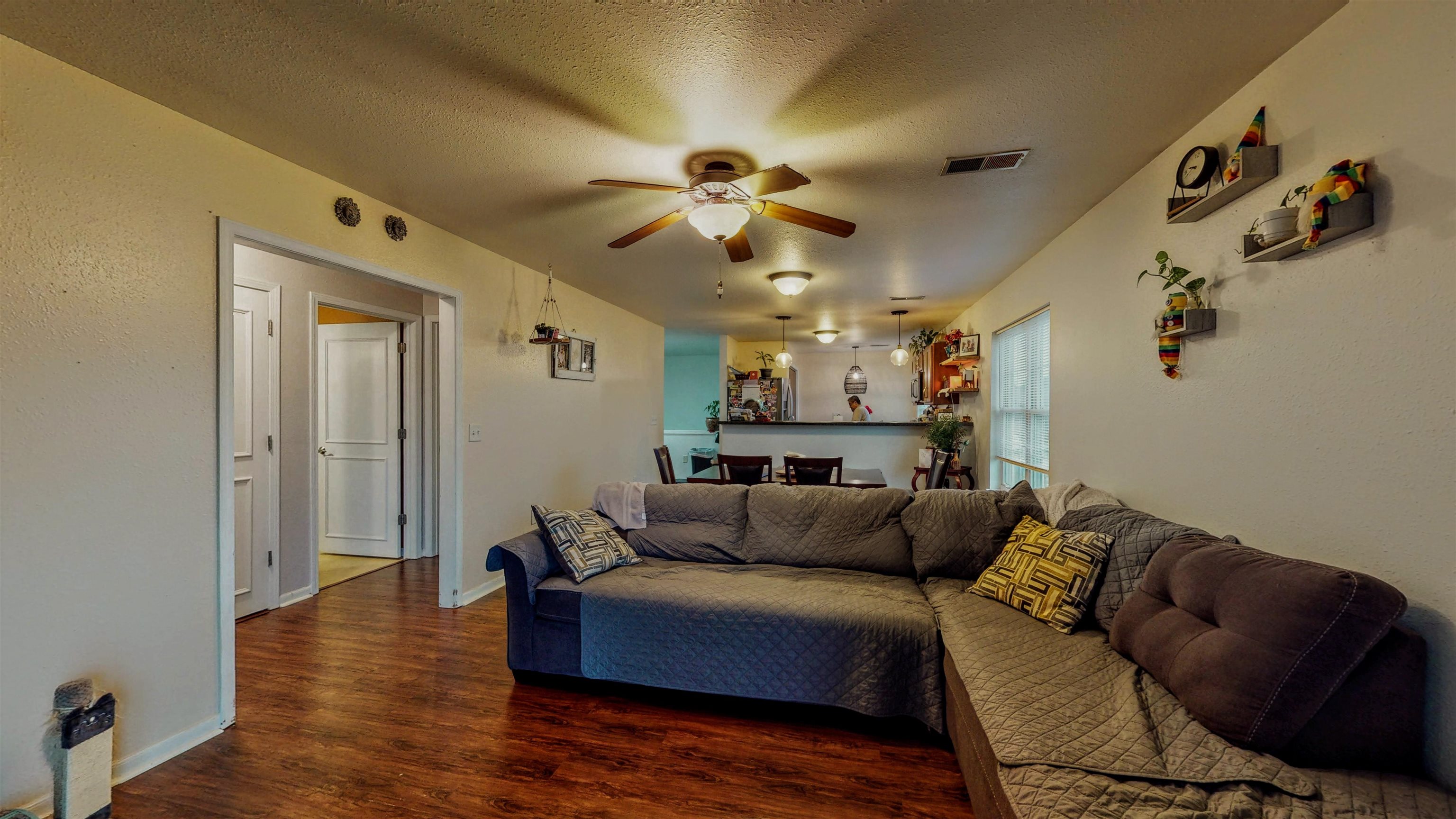 619 Reena Avenue Unit: 8