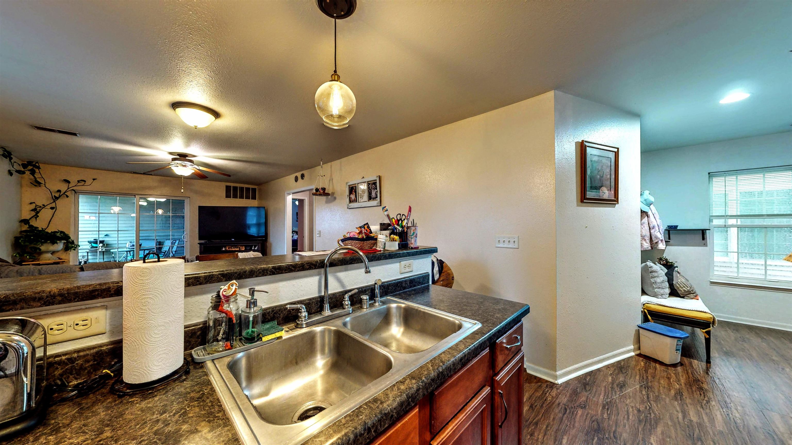 619 Reena Avenue Unit: 8