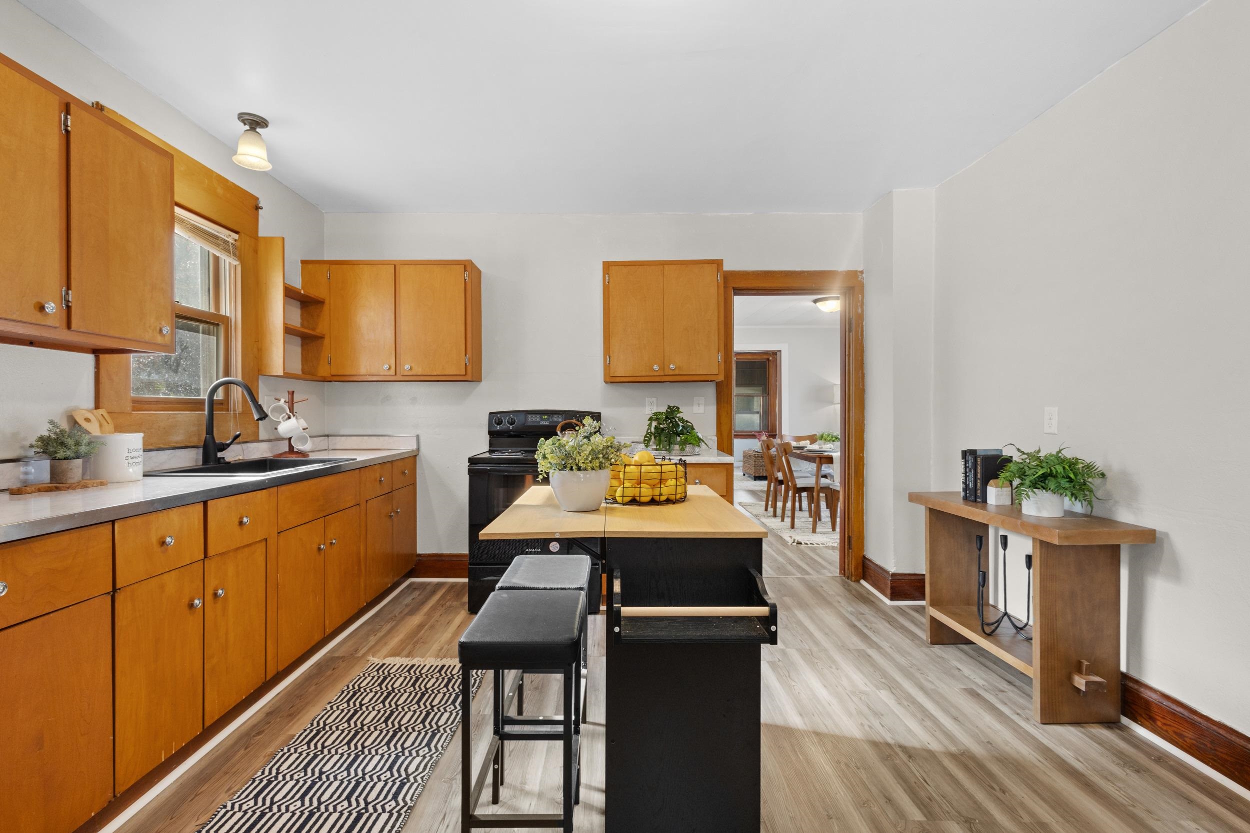 310 W Edgewater Street