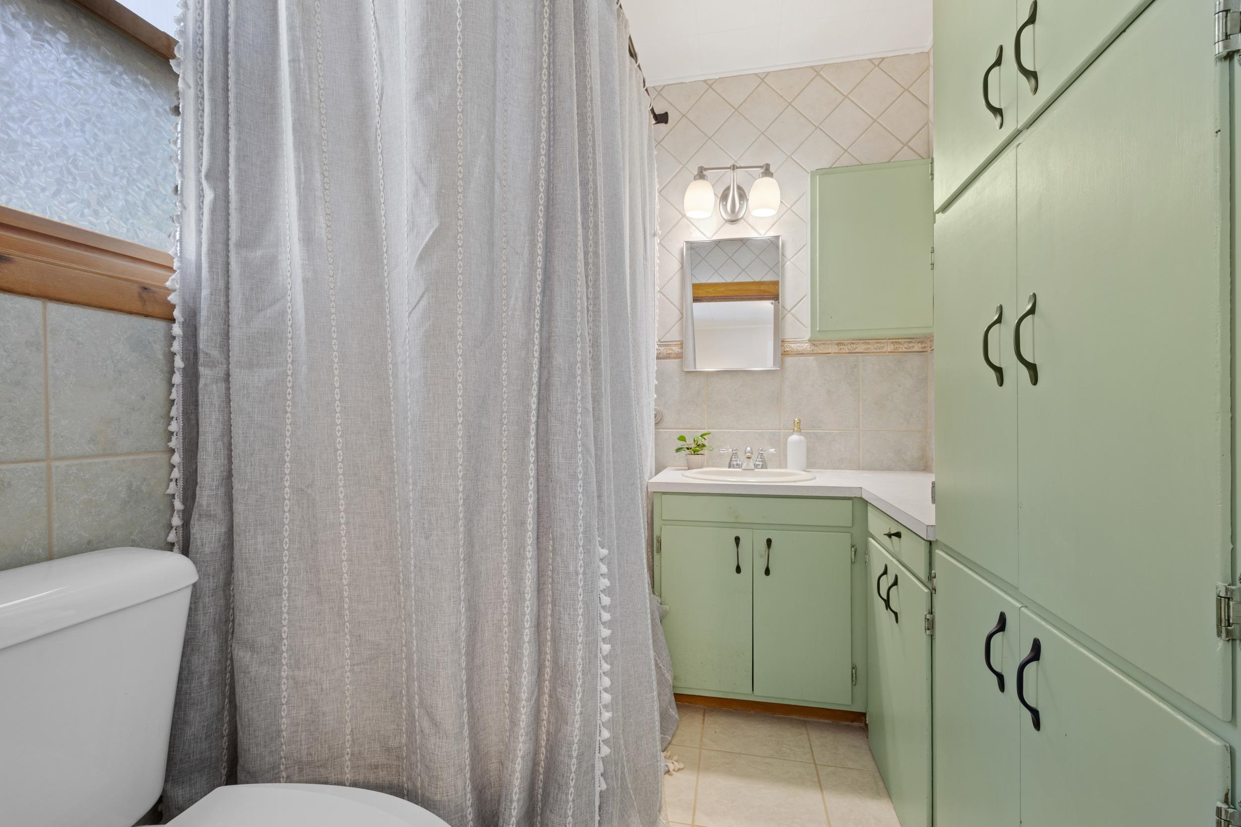 310 W Edgewater Street