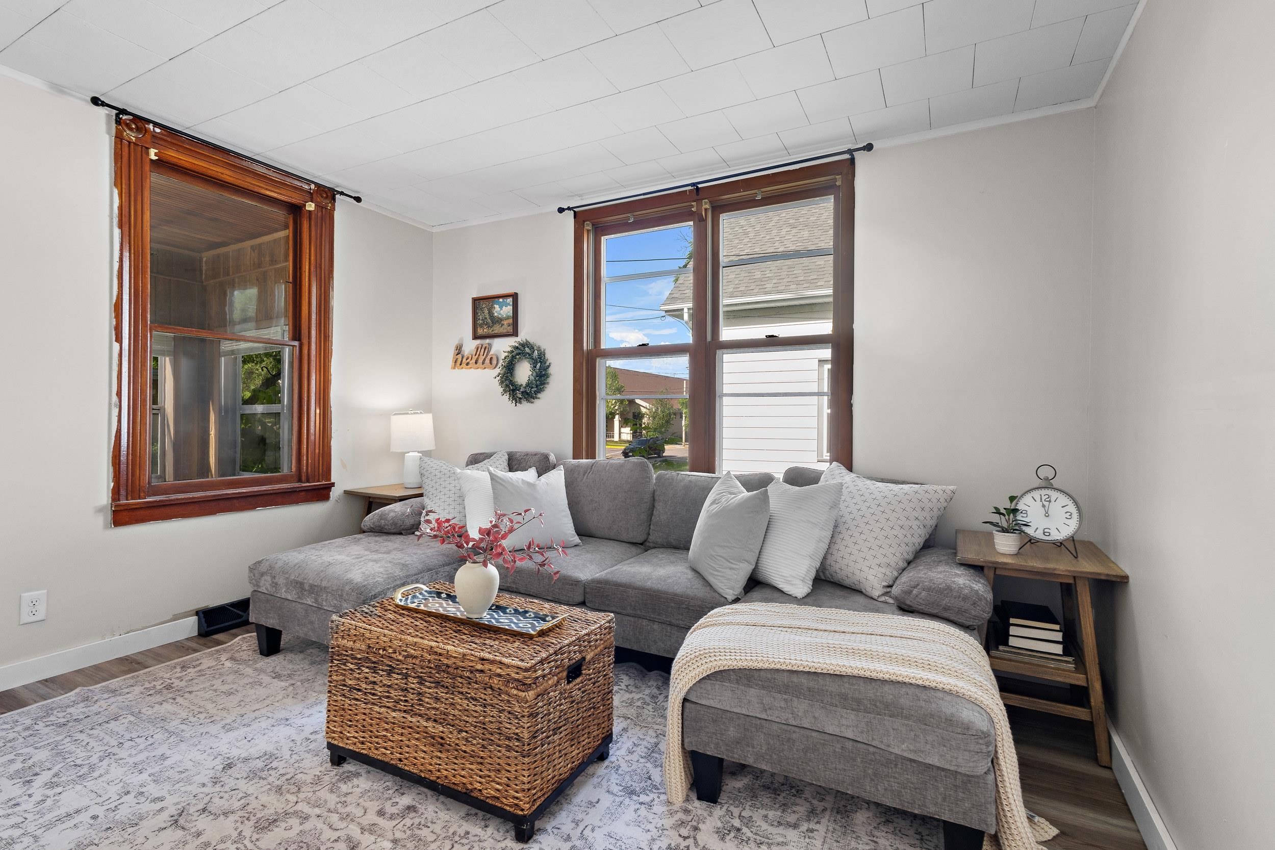 310 W Edgewater Street