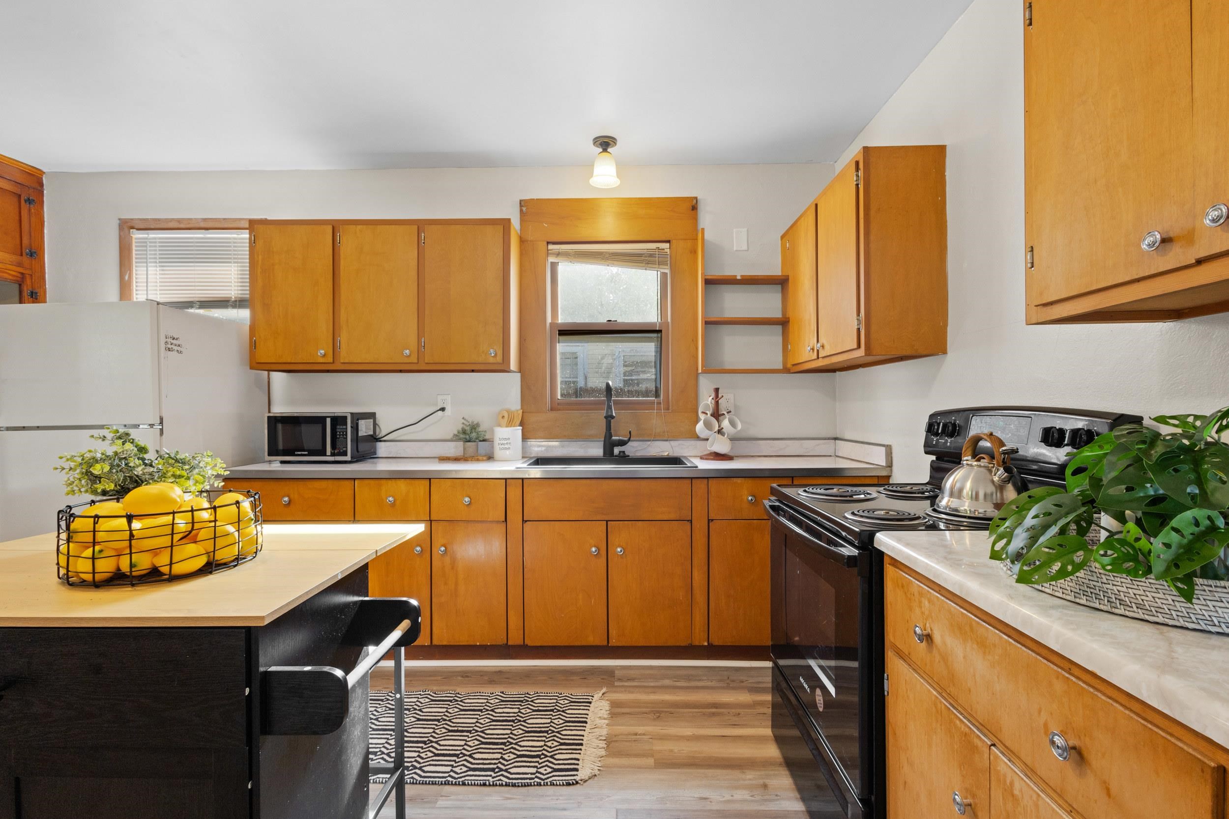 310 W Edgewater Street