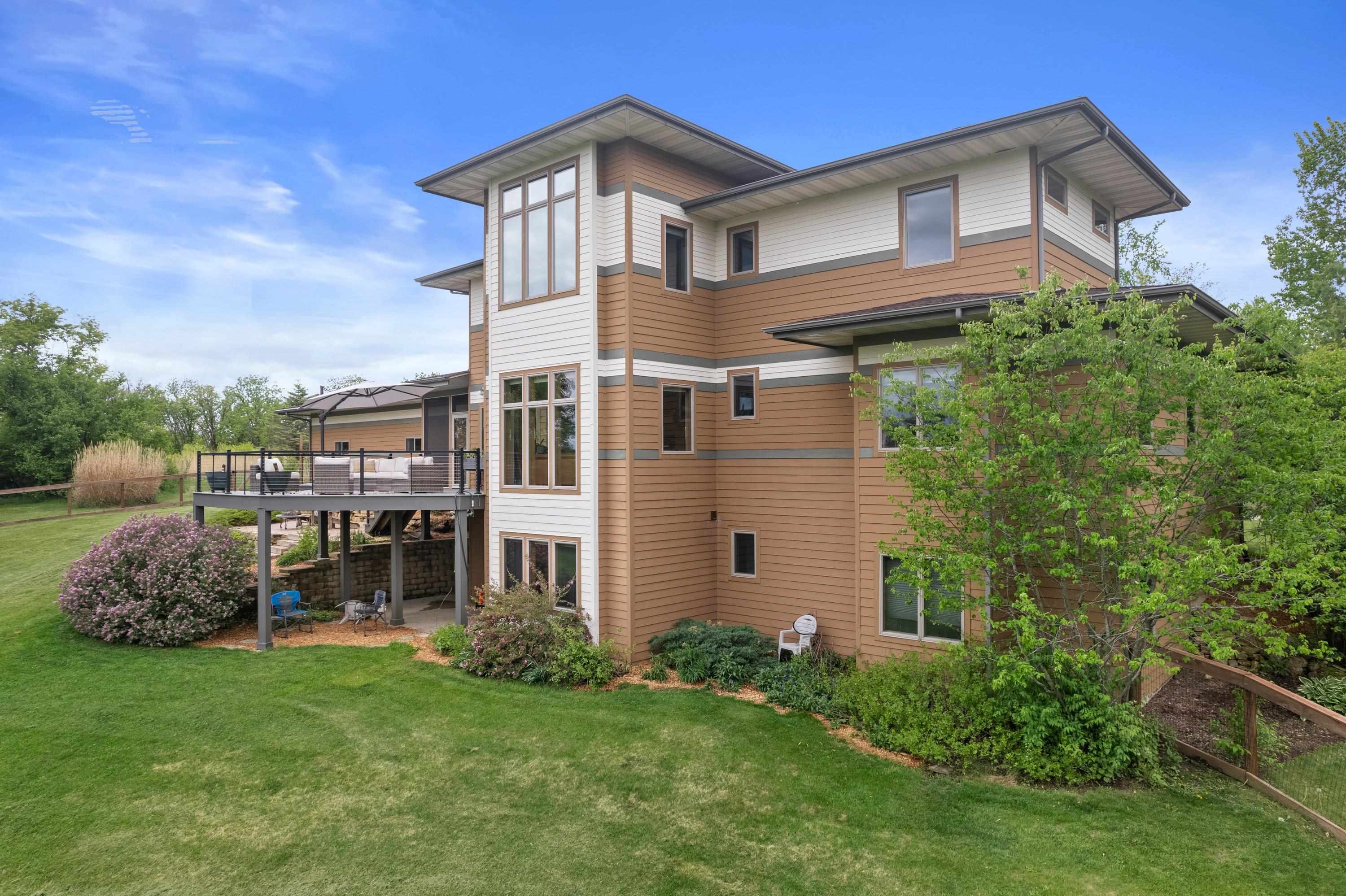2201 Town Hall Road