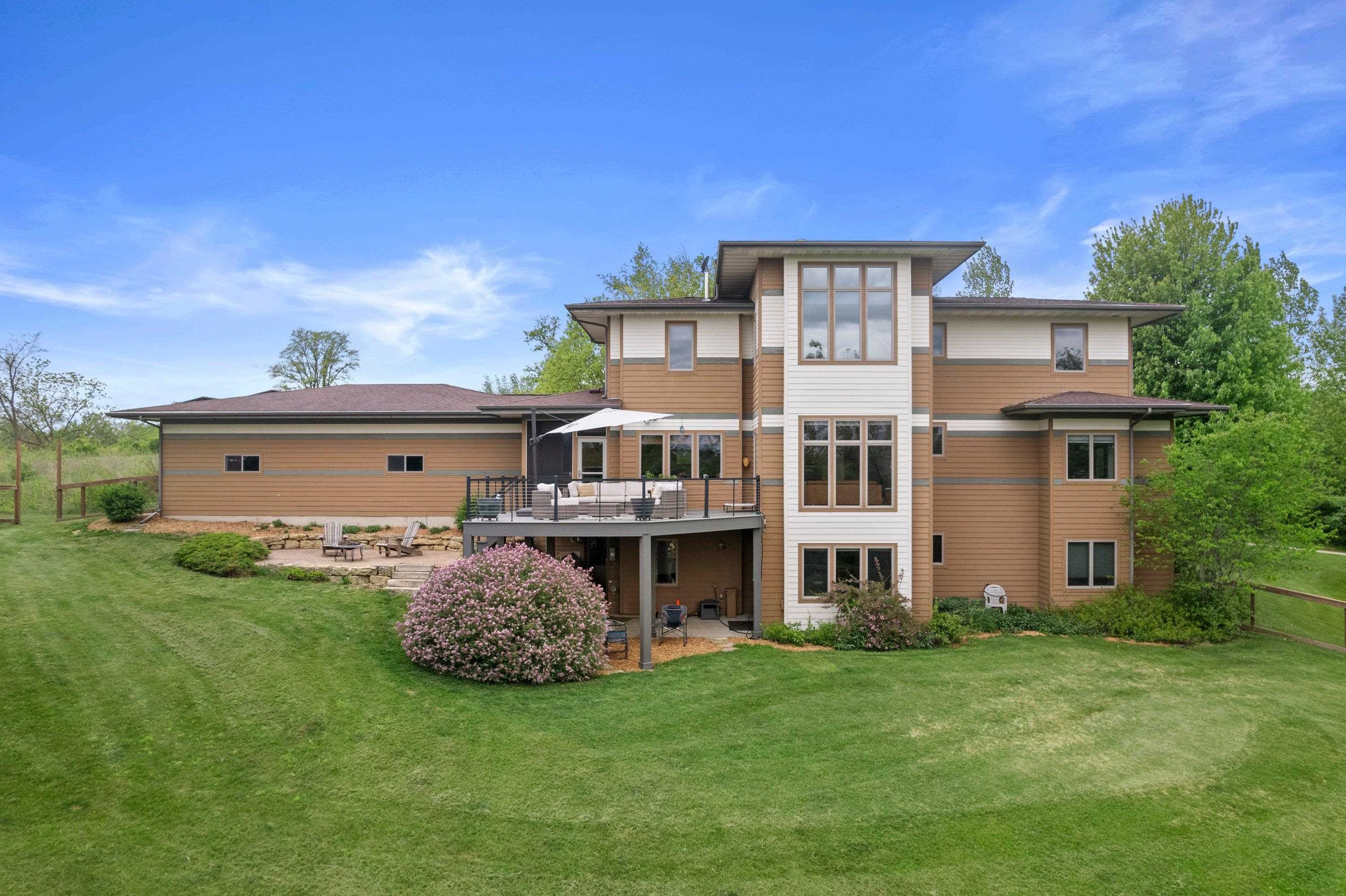 2201 Town Hall Road