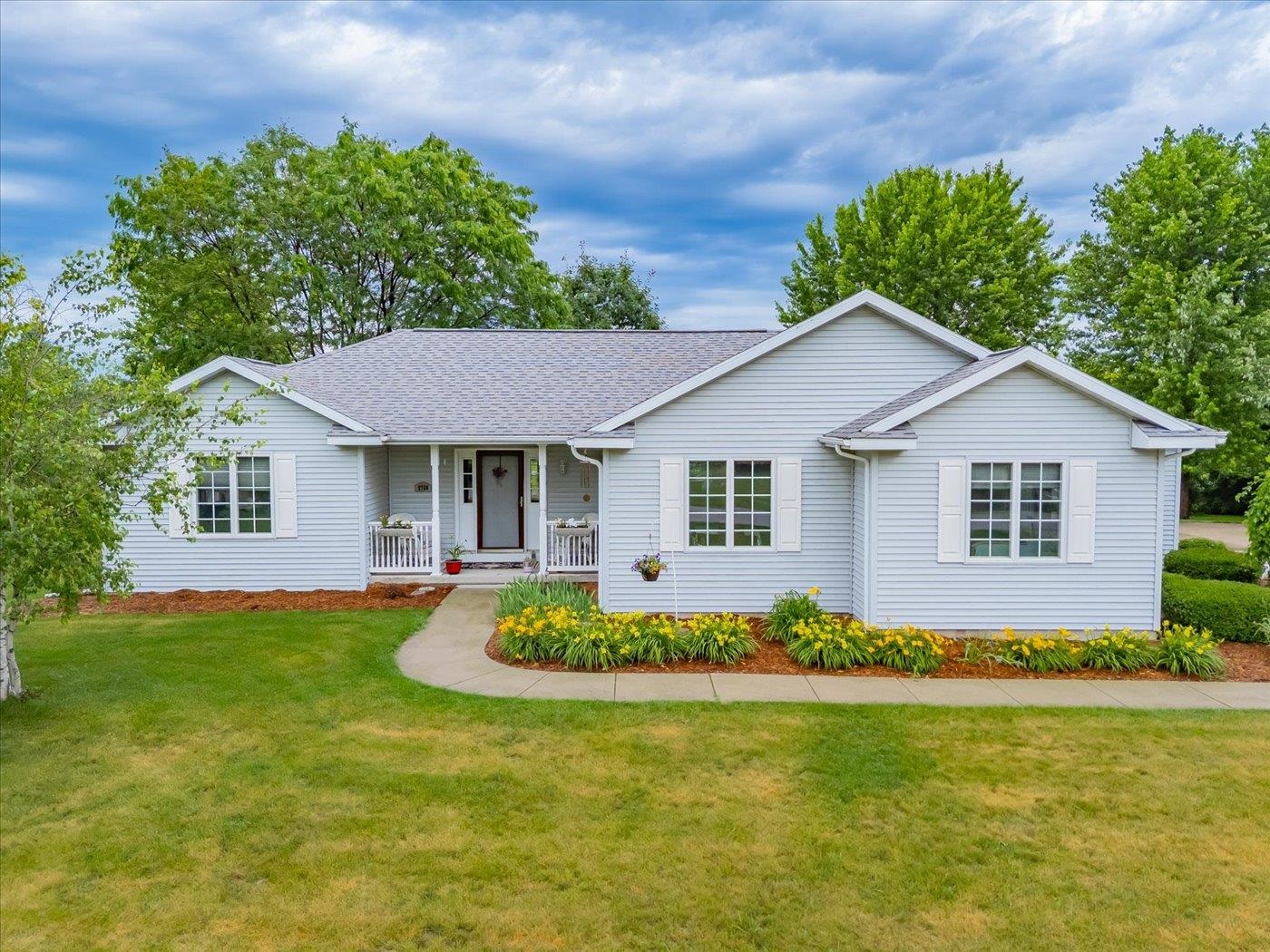2756 Yahara Road