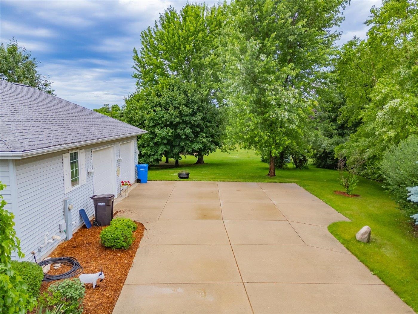 2756 Yahara Road