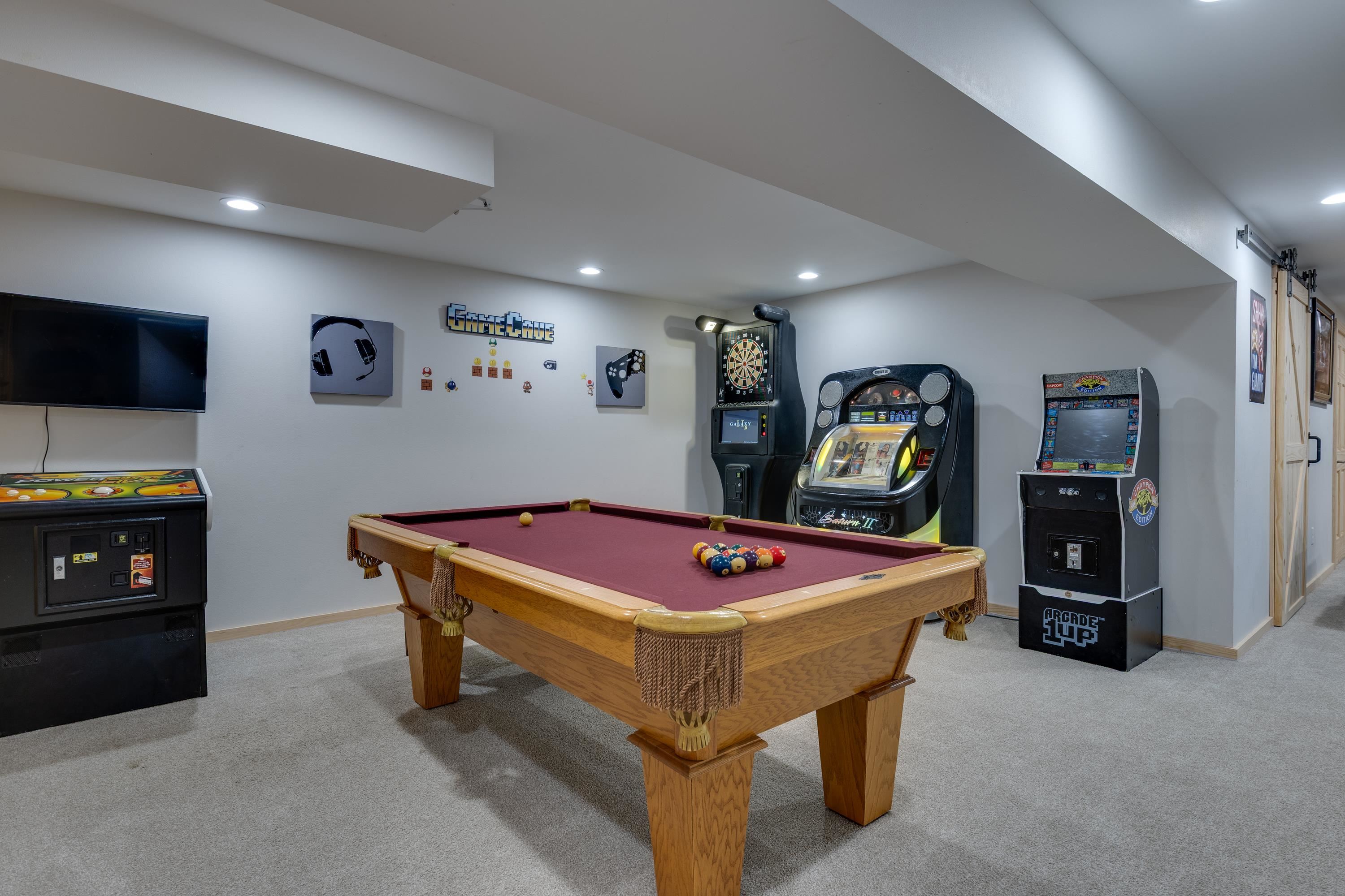 816 Chickadee Drive