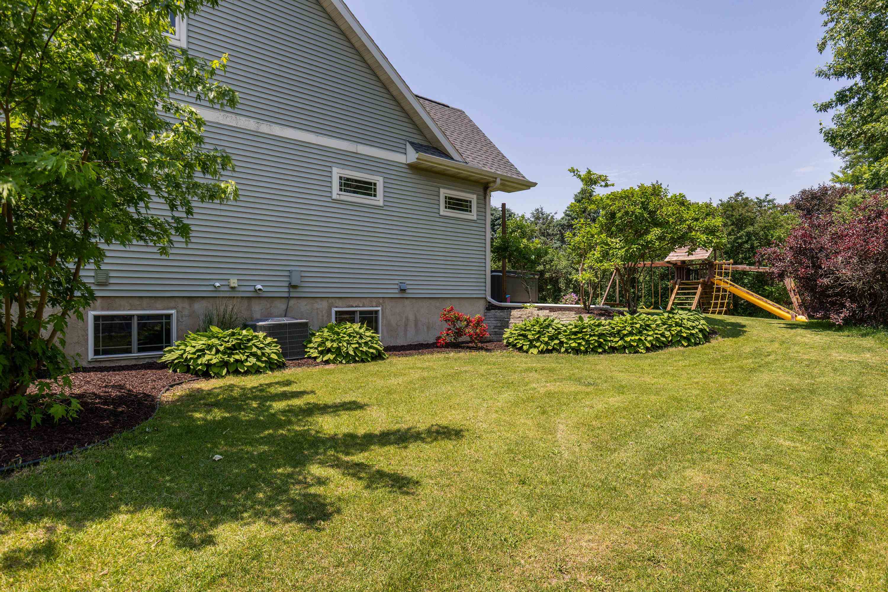 816 Chickadee Drive