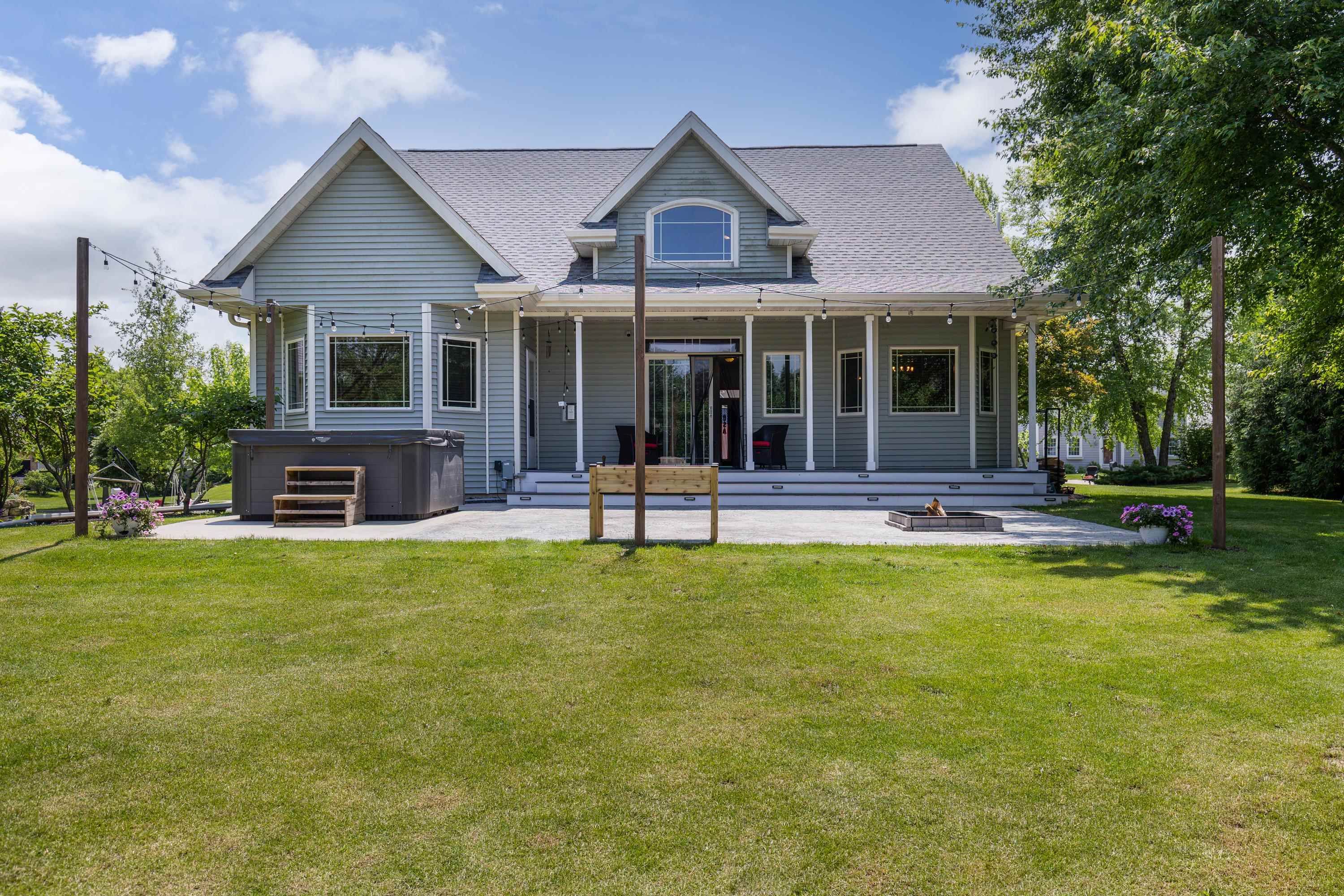816 Chickadee Drive