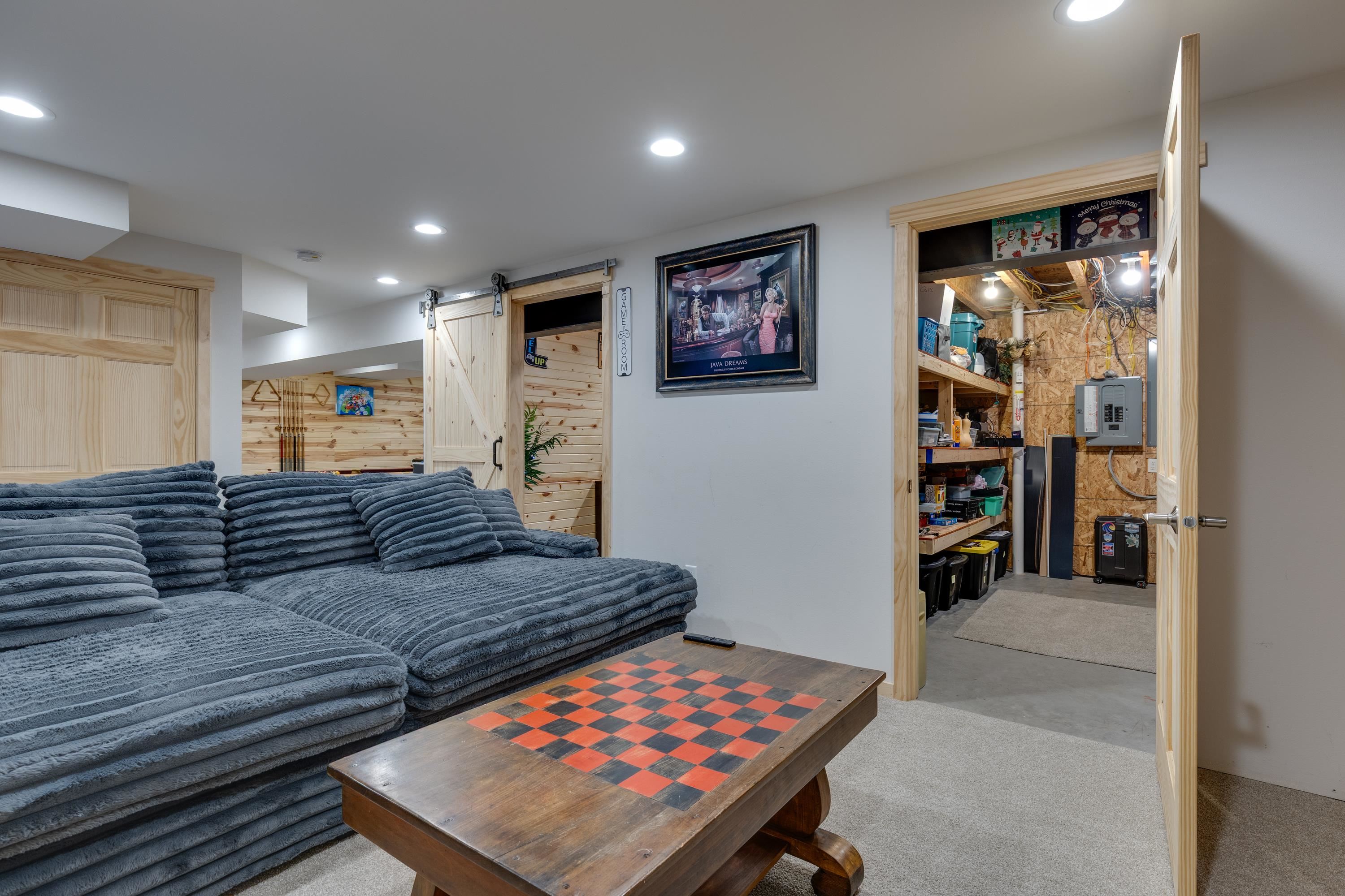 816 Chickadee Drive
