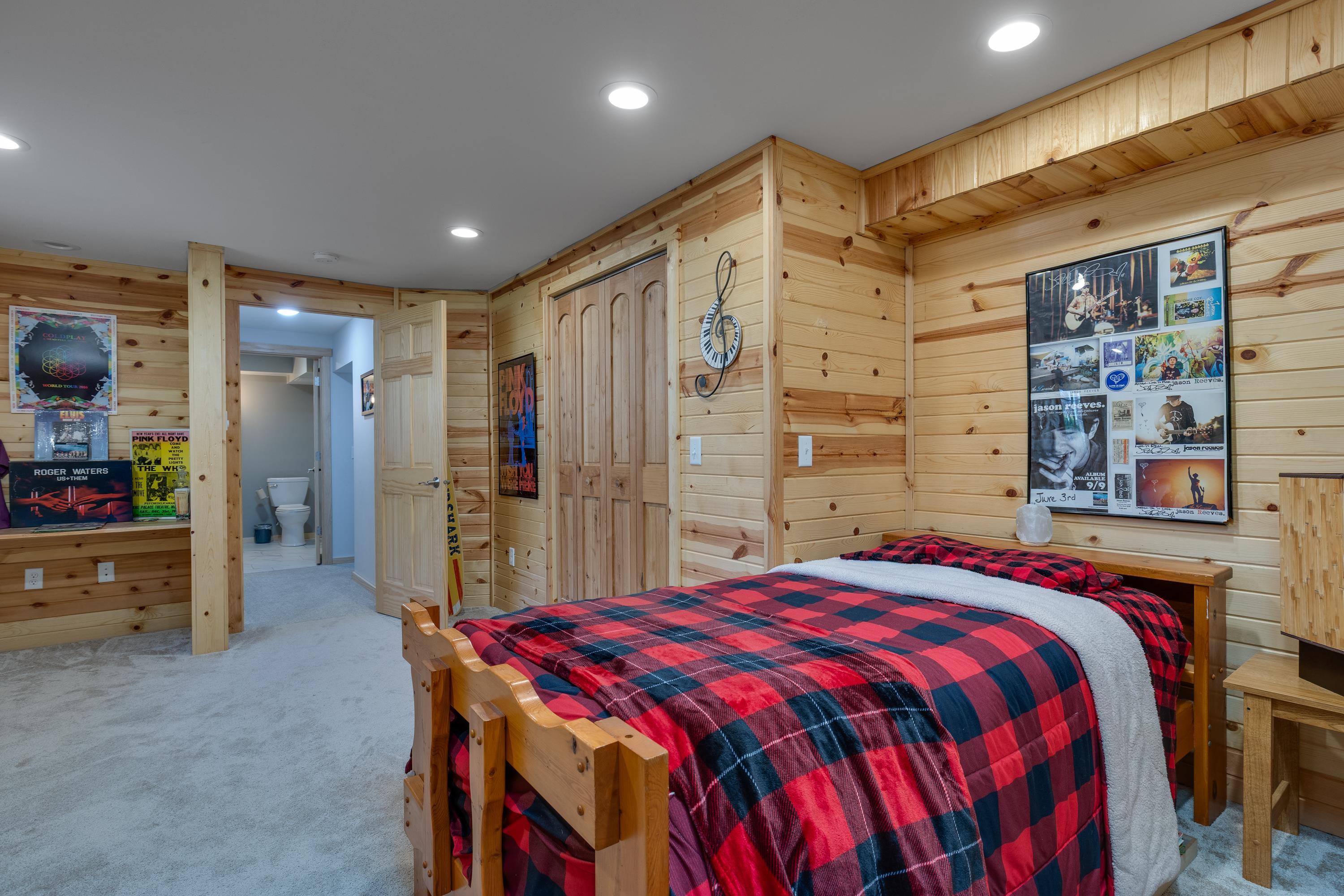 816 Chickadee Drive