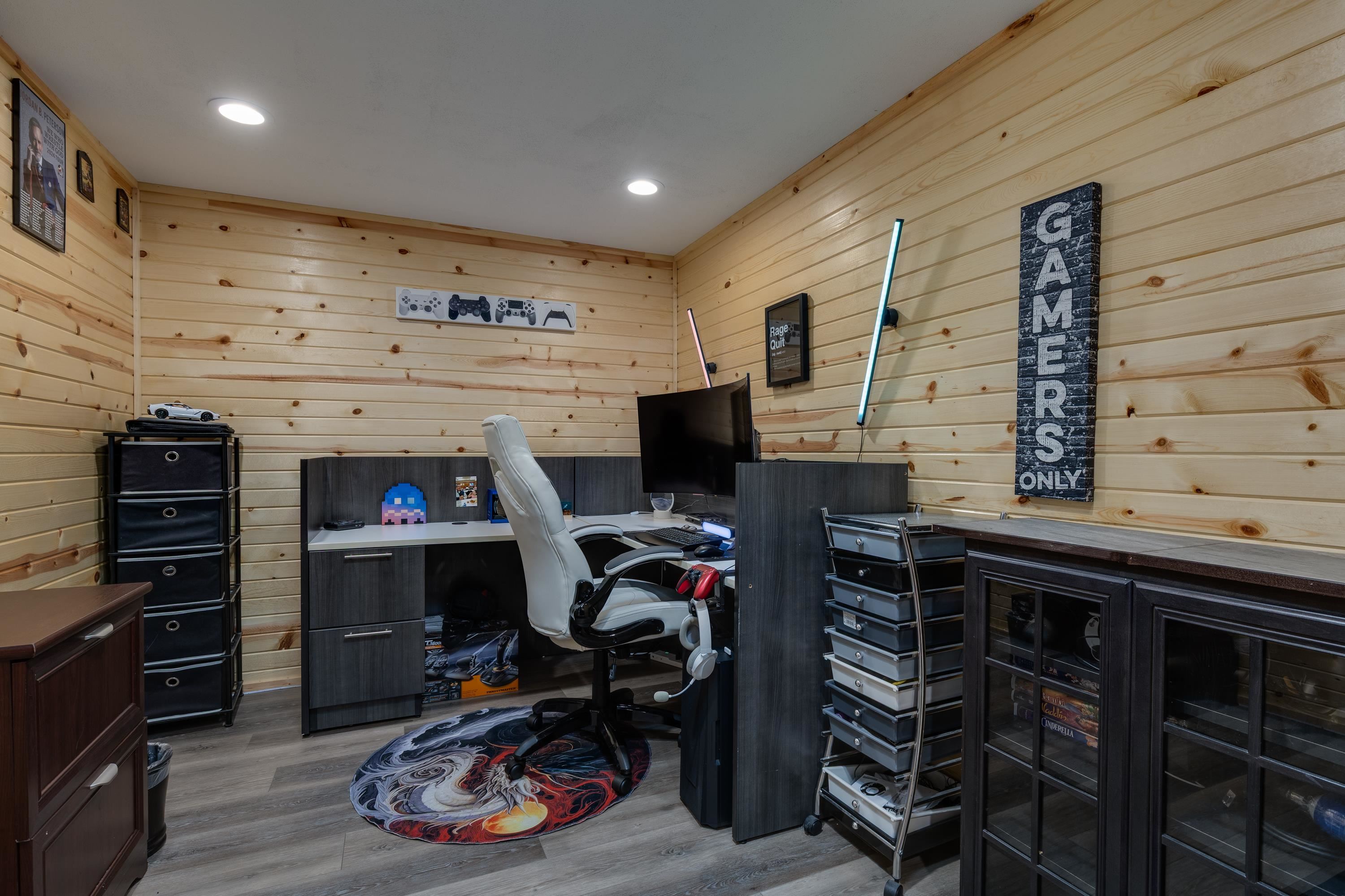 816 Chickadee Drive