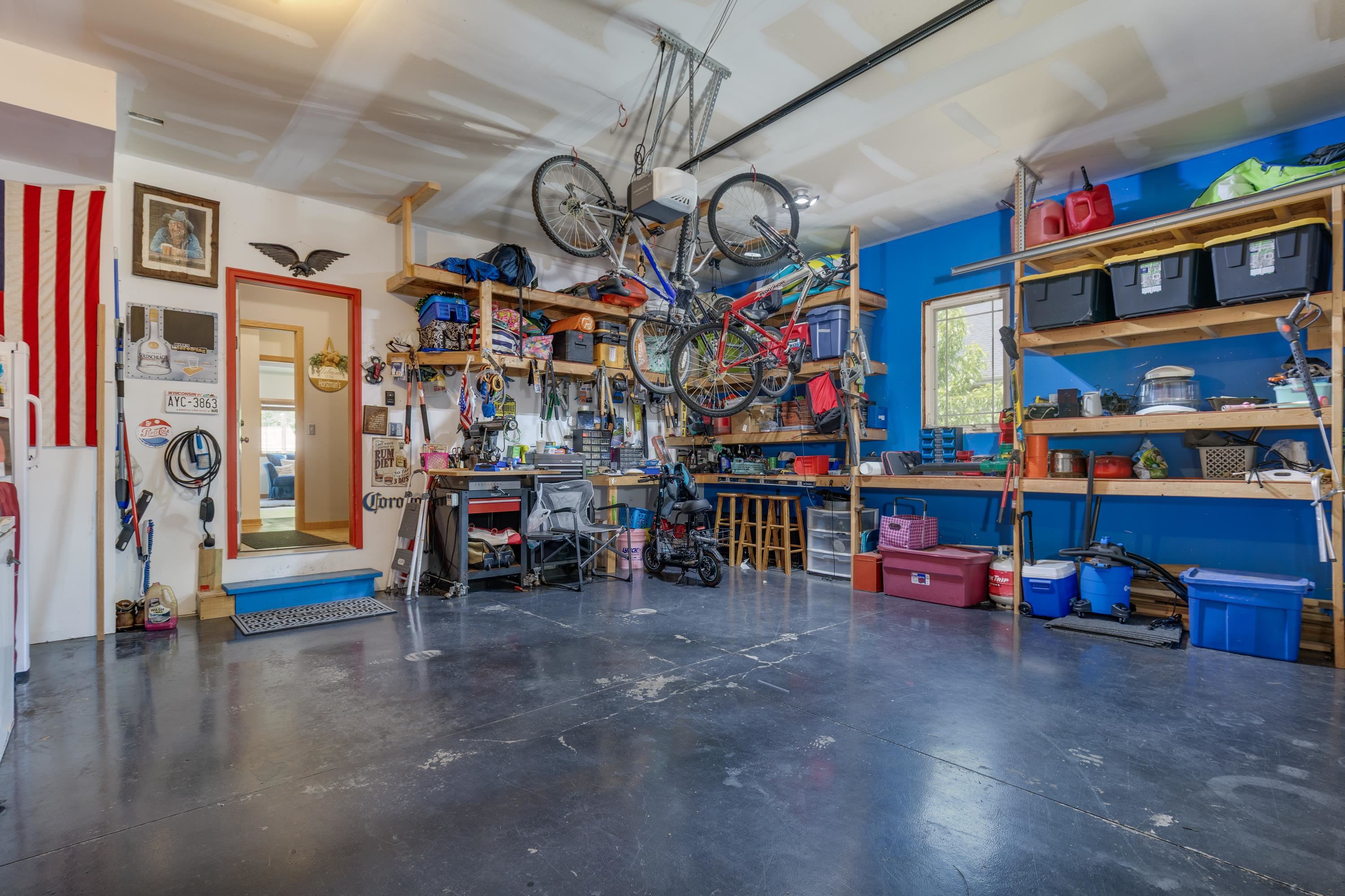 816 Chickadee Drive