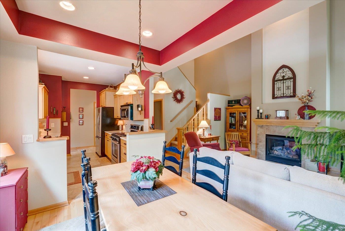 14 Wood Brook Way