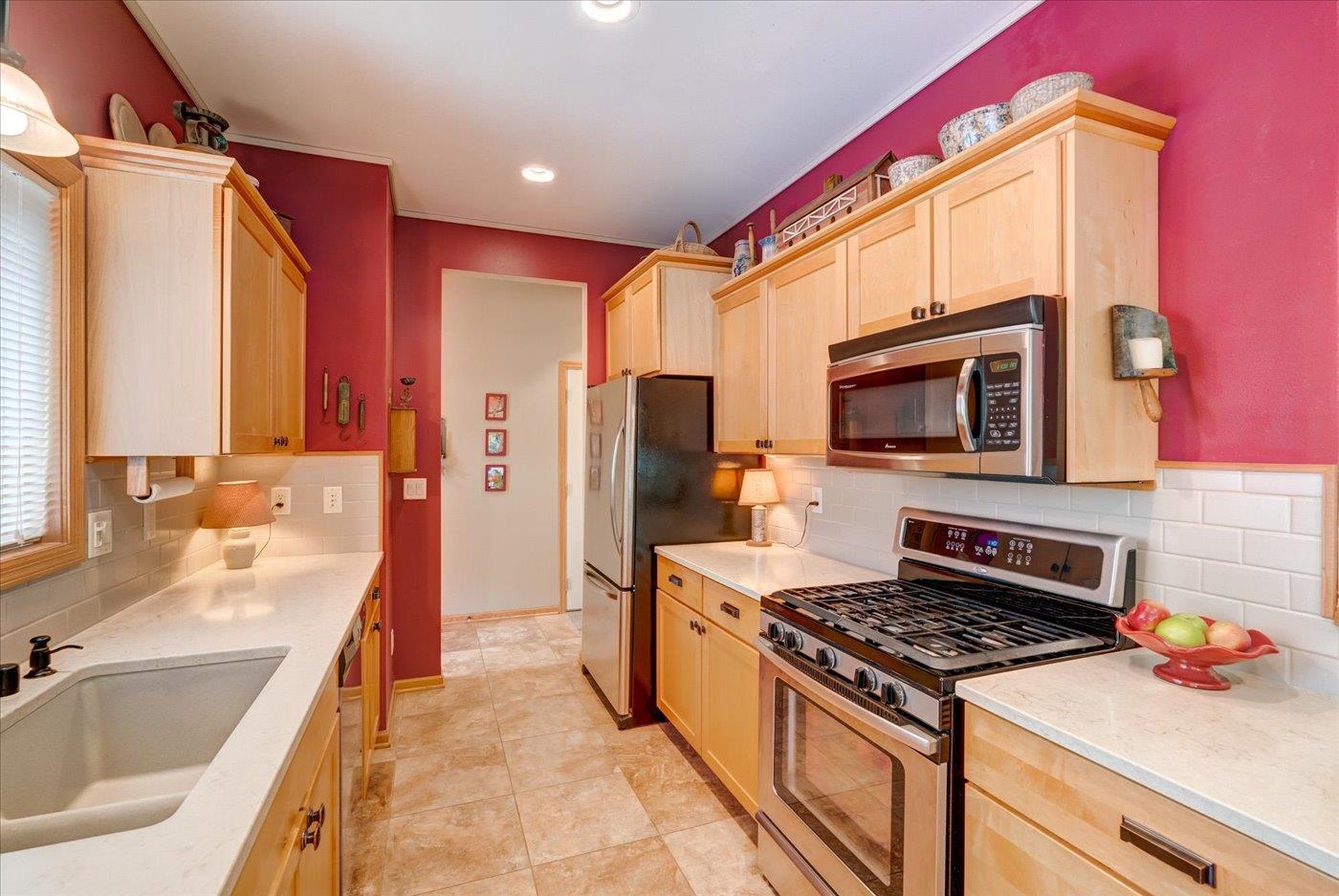 14 Wood Brook Way