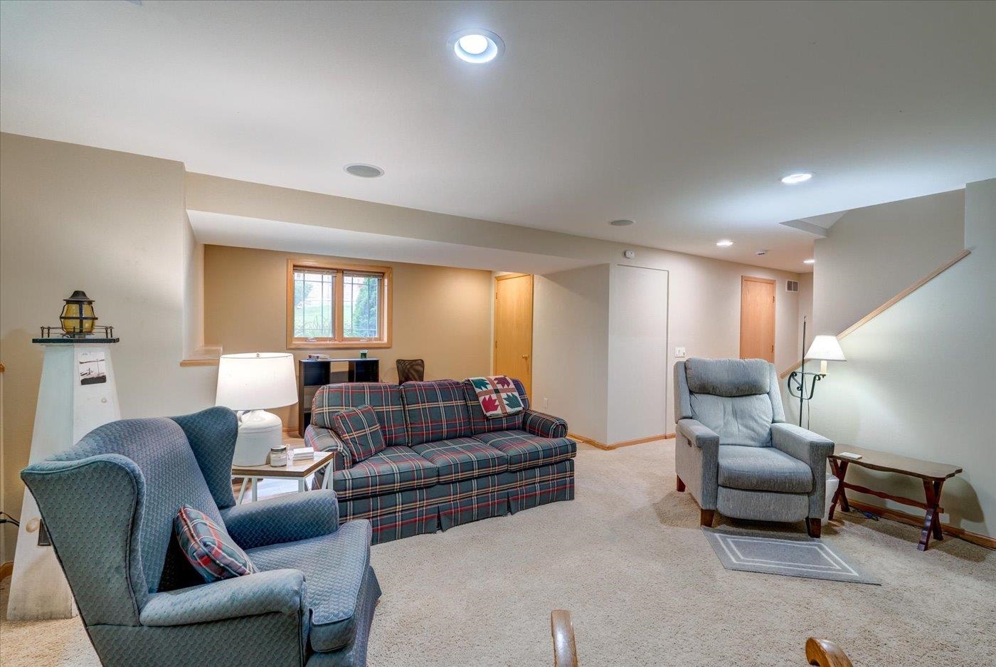 14 Wood Brook Way