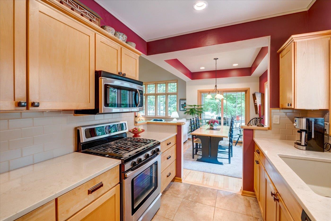 14 Wood Brook Way