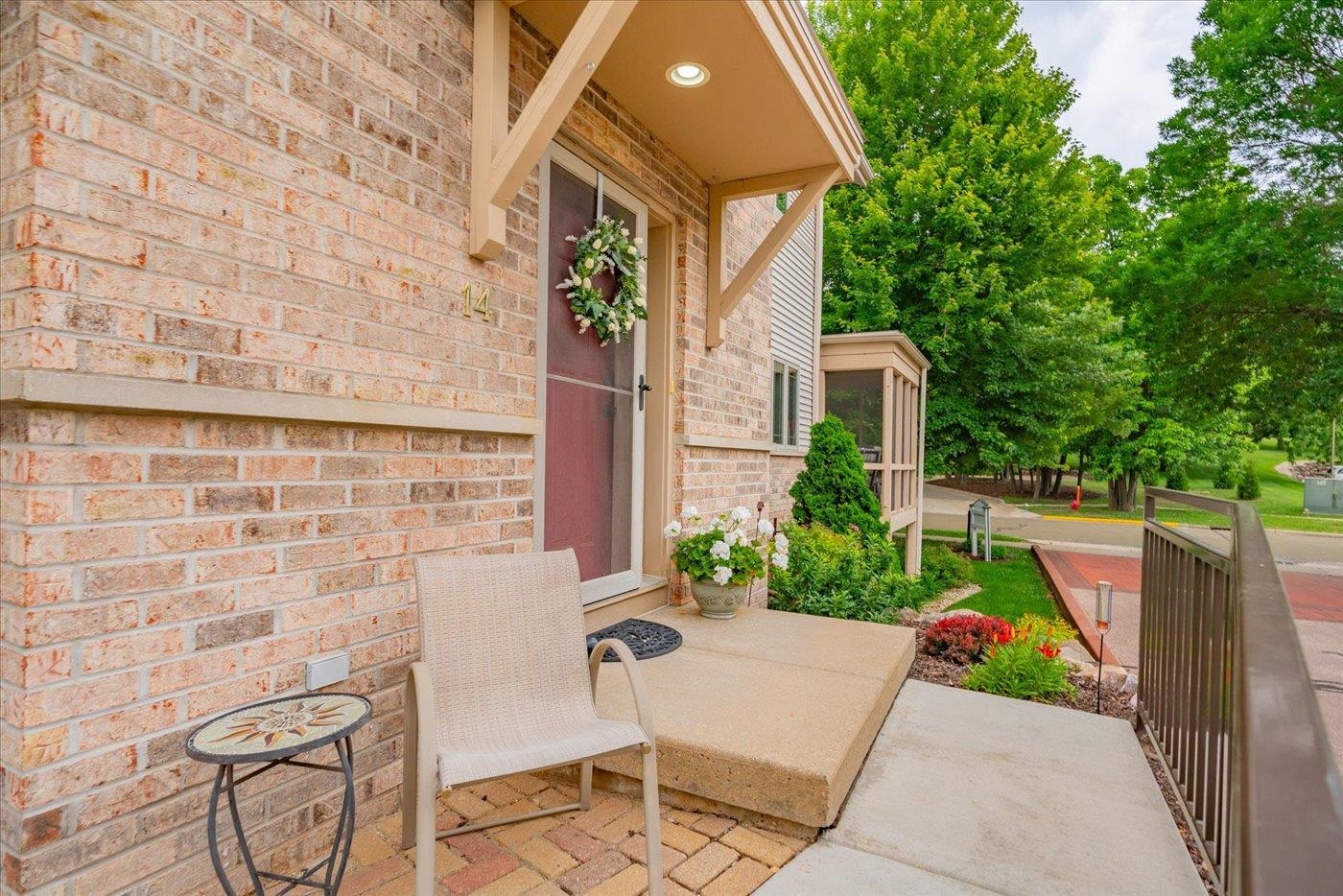 14 Wood Brook Way