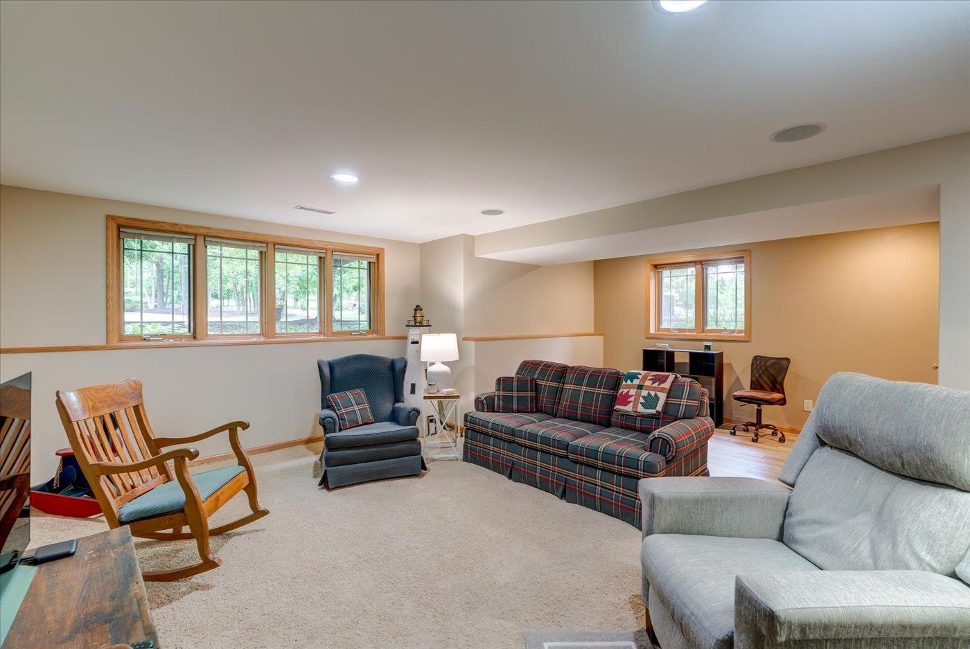 14 Wood Brook Way