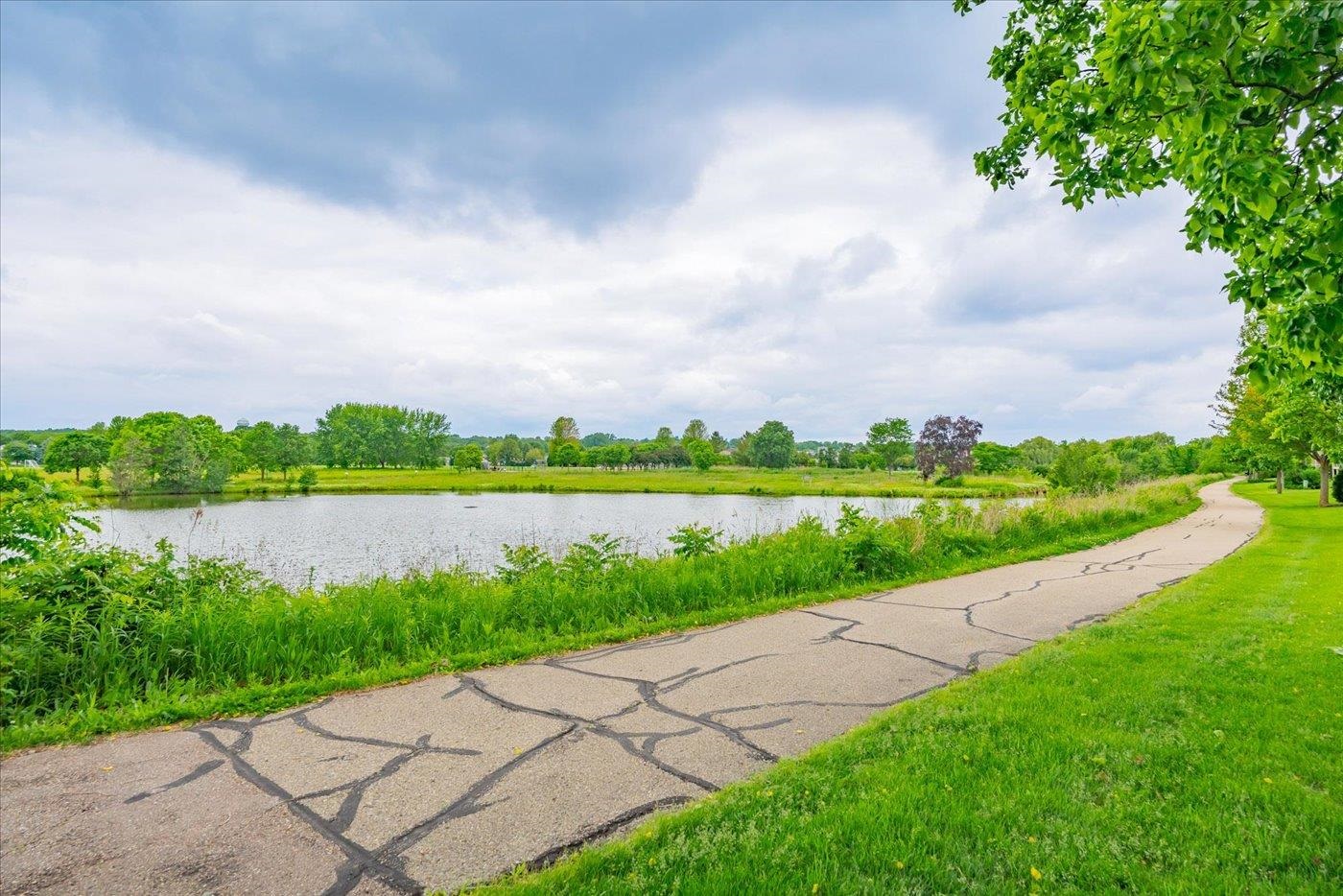 14 Wood Brook Way