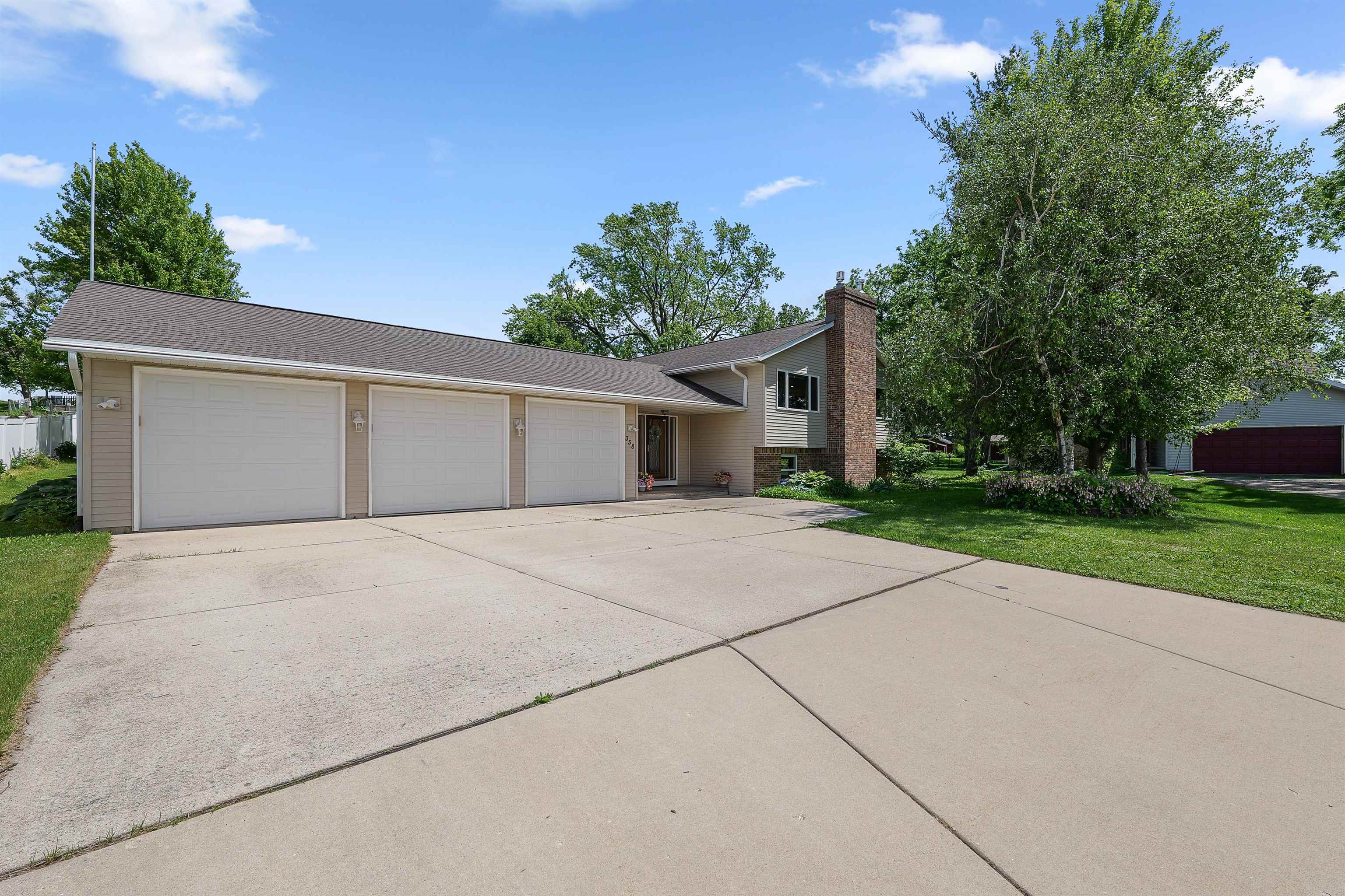 358 Meadow Lane