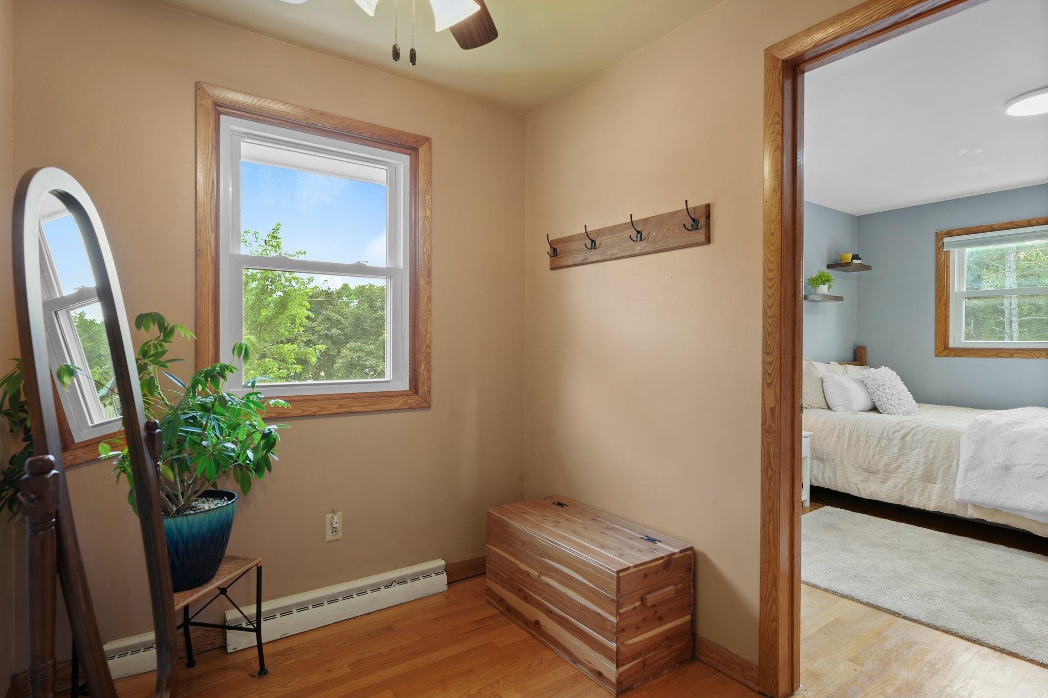 300 W Chicago Street