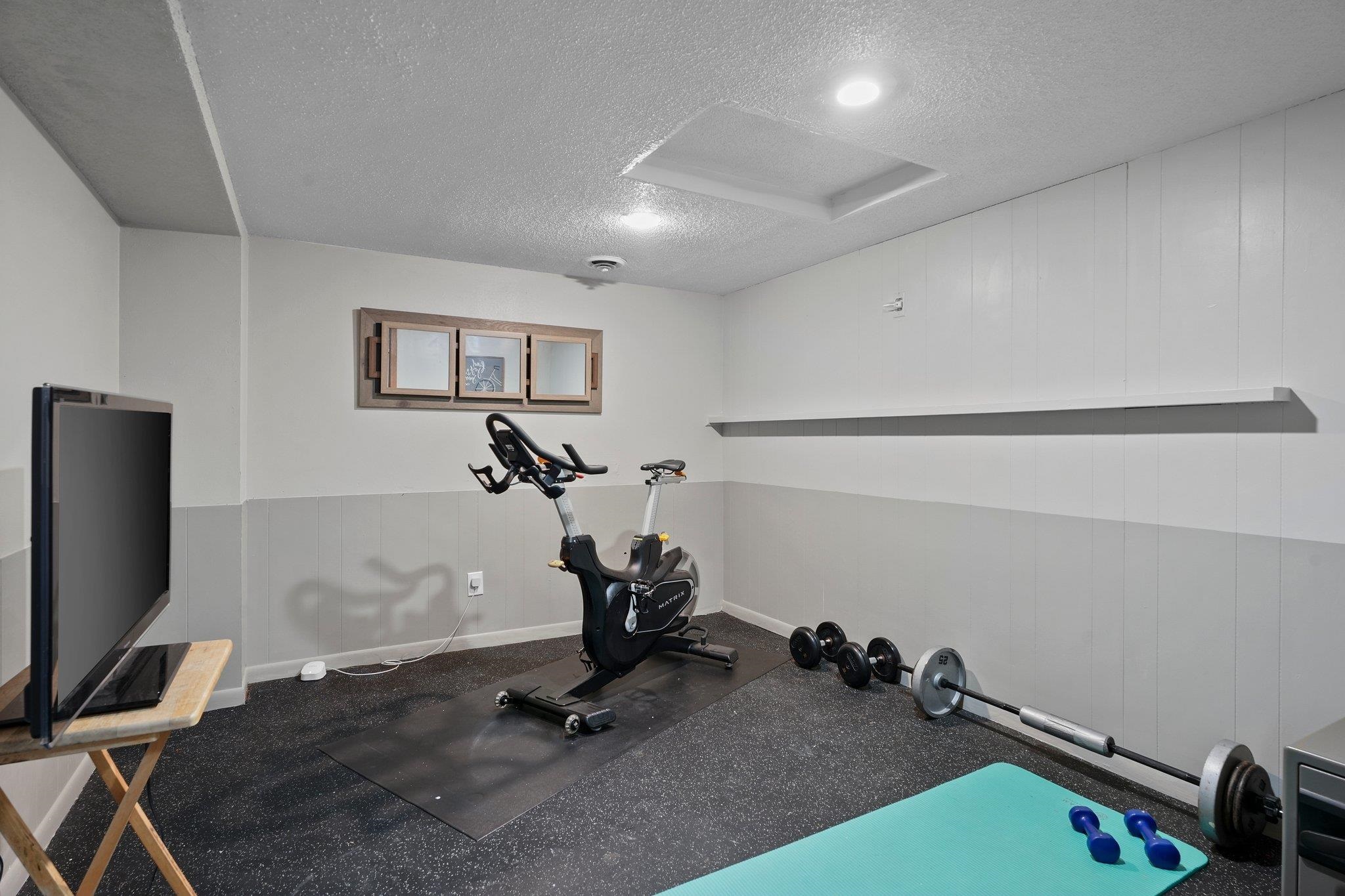 300 W Chicago Street