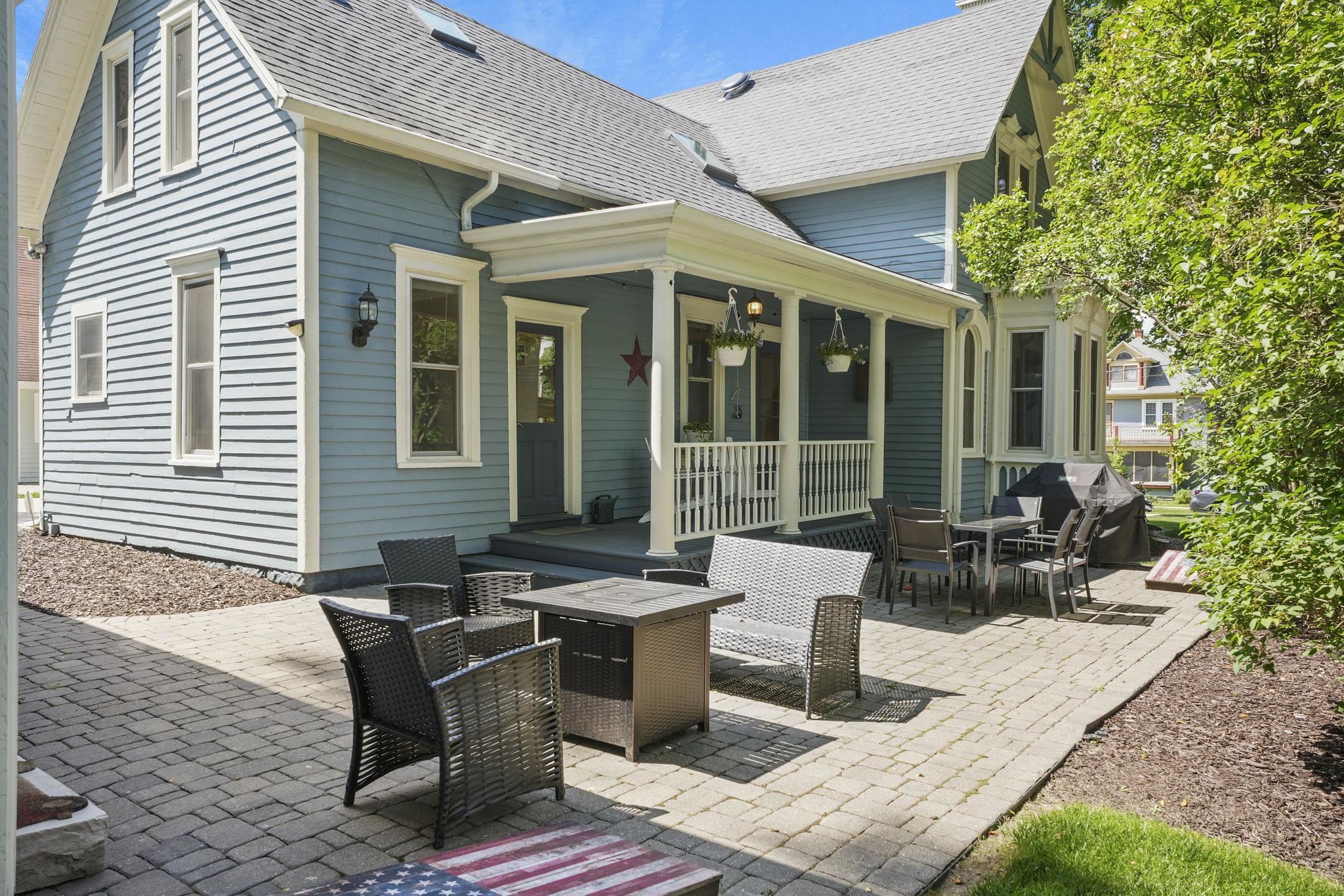 409 W South Street