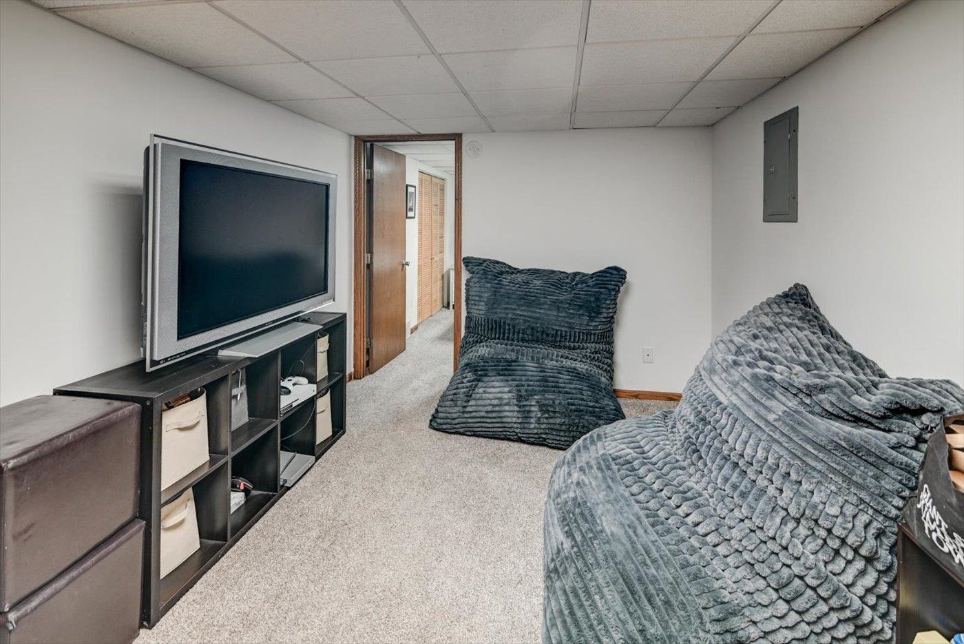 702 Sky Ridge Drive