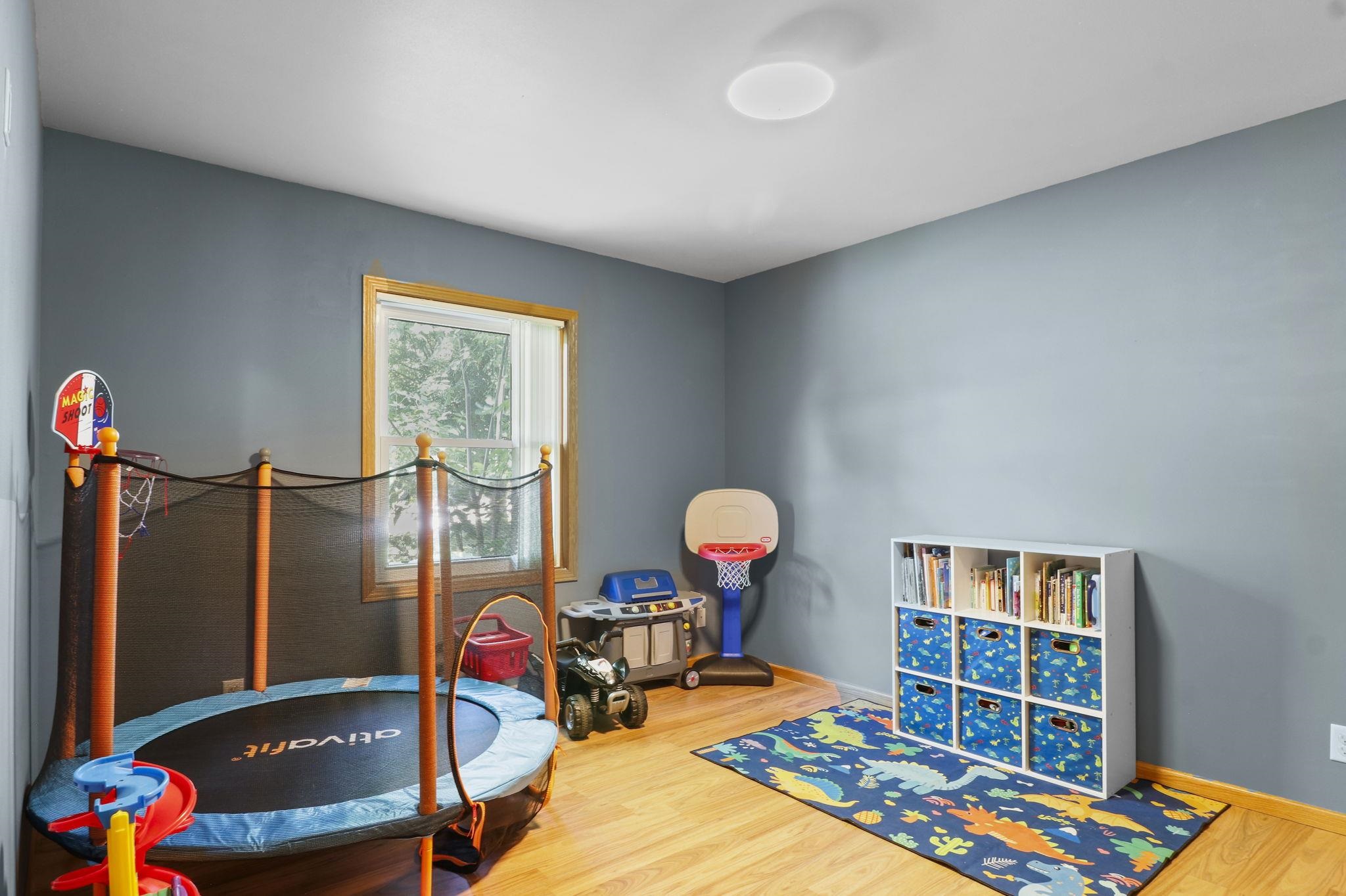1621 Carlson Place
