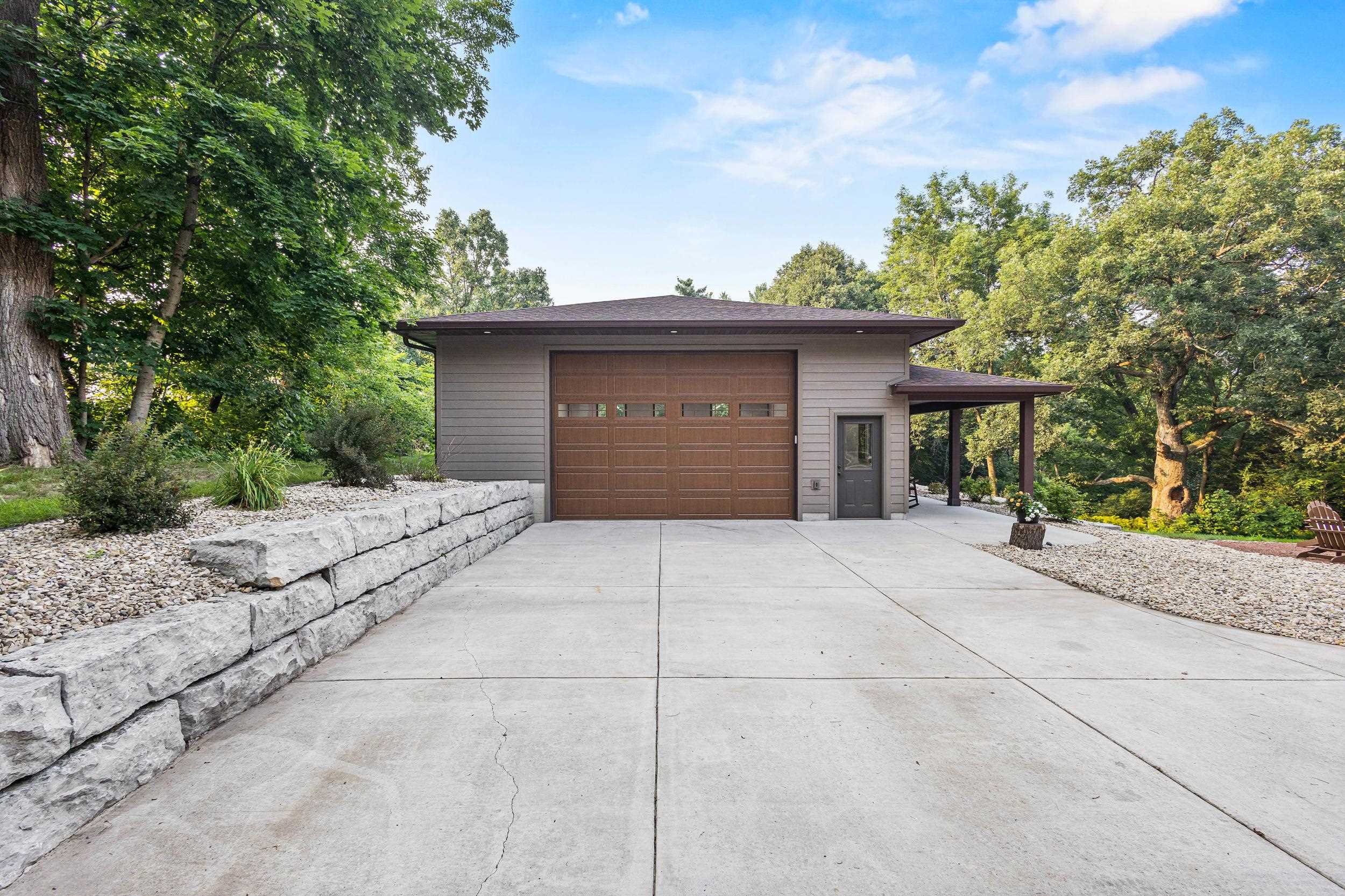 2127 Vintage Drive