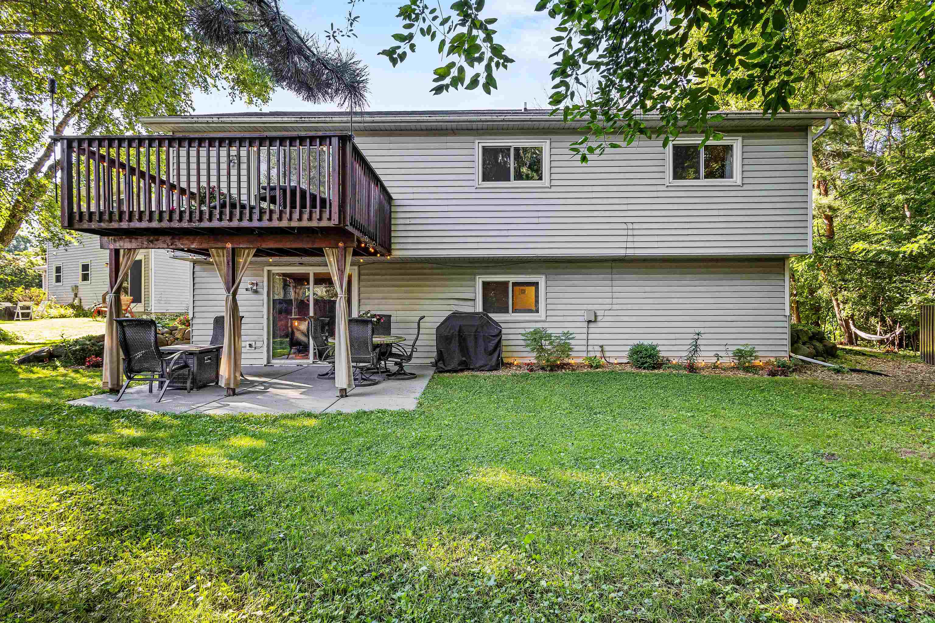 7133 E Valley Ridge Drive