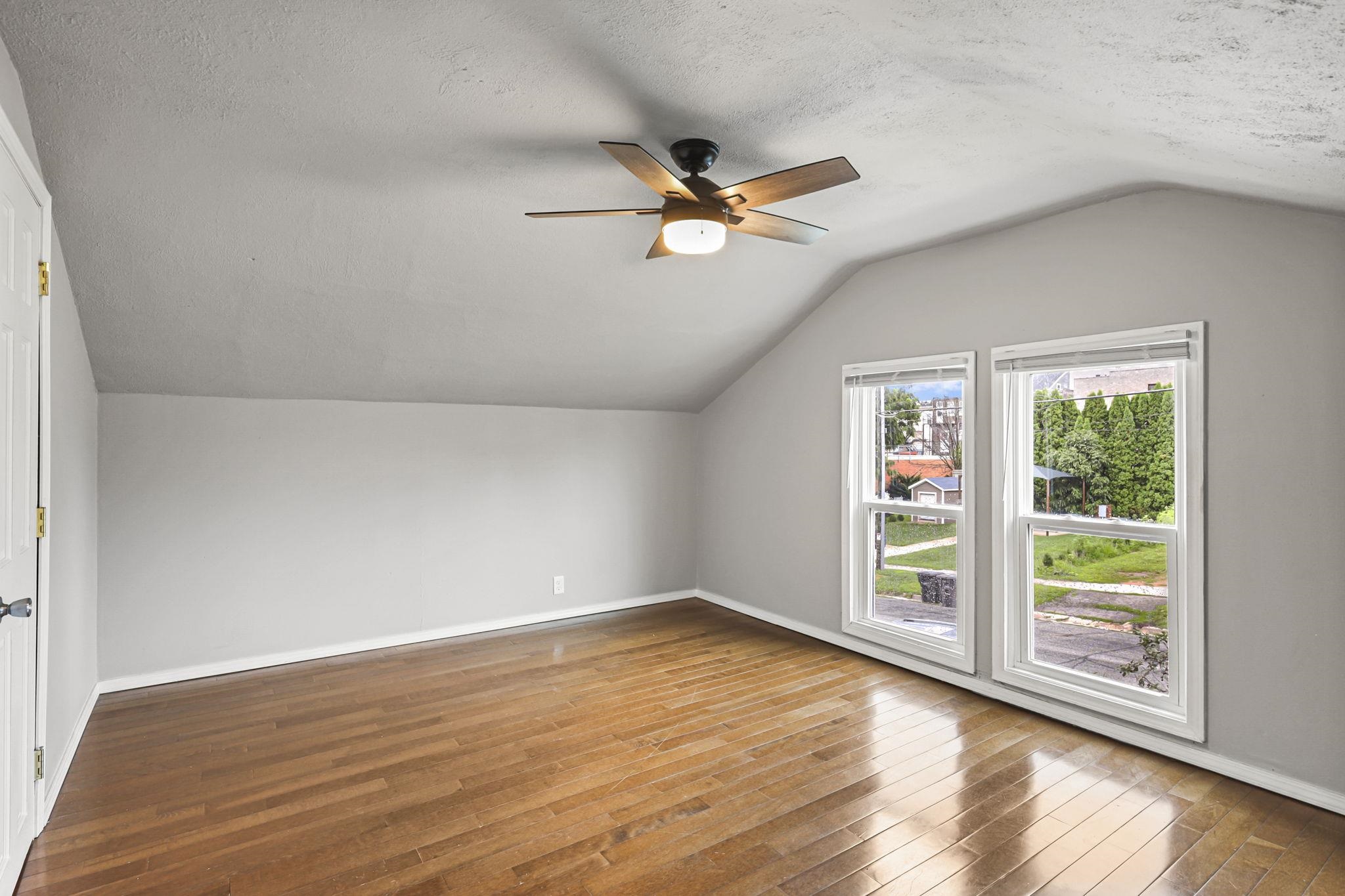 225 E Jefferson Street