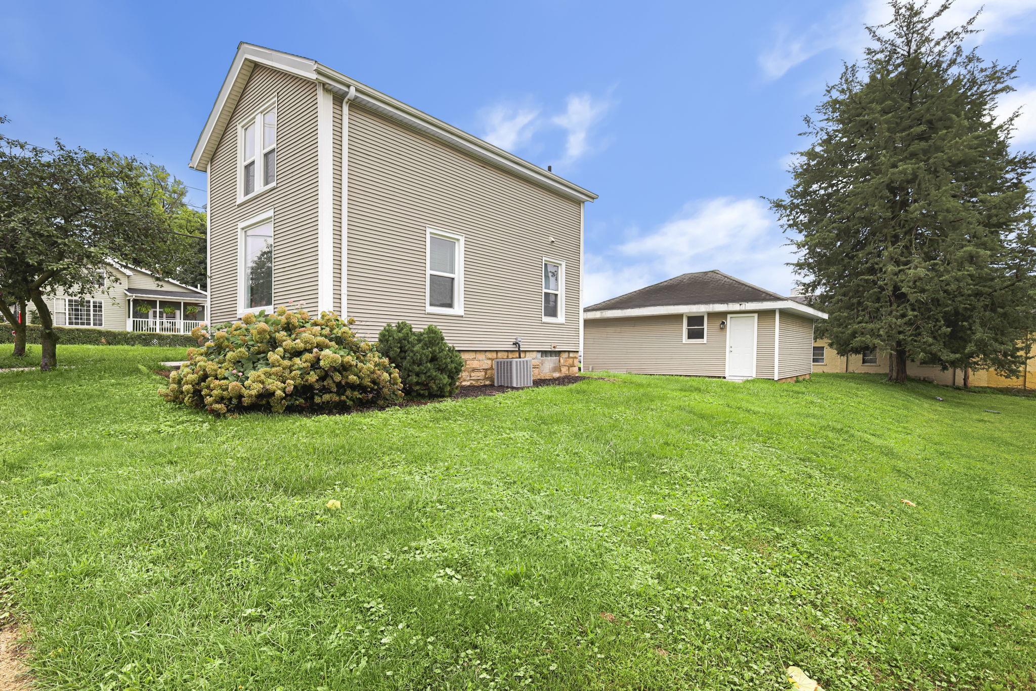 225 E Jefferson Street