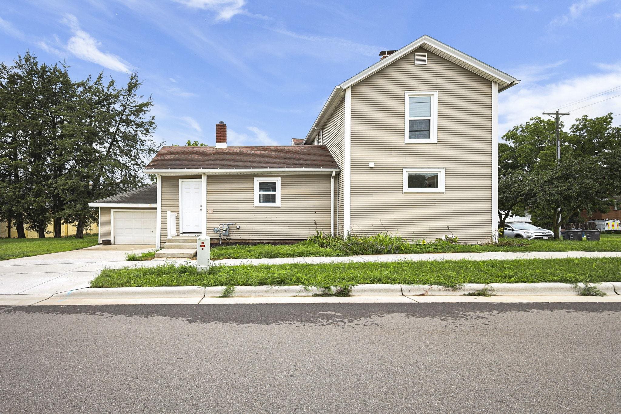 225 E Jefferson Street