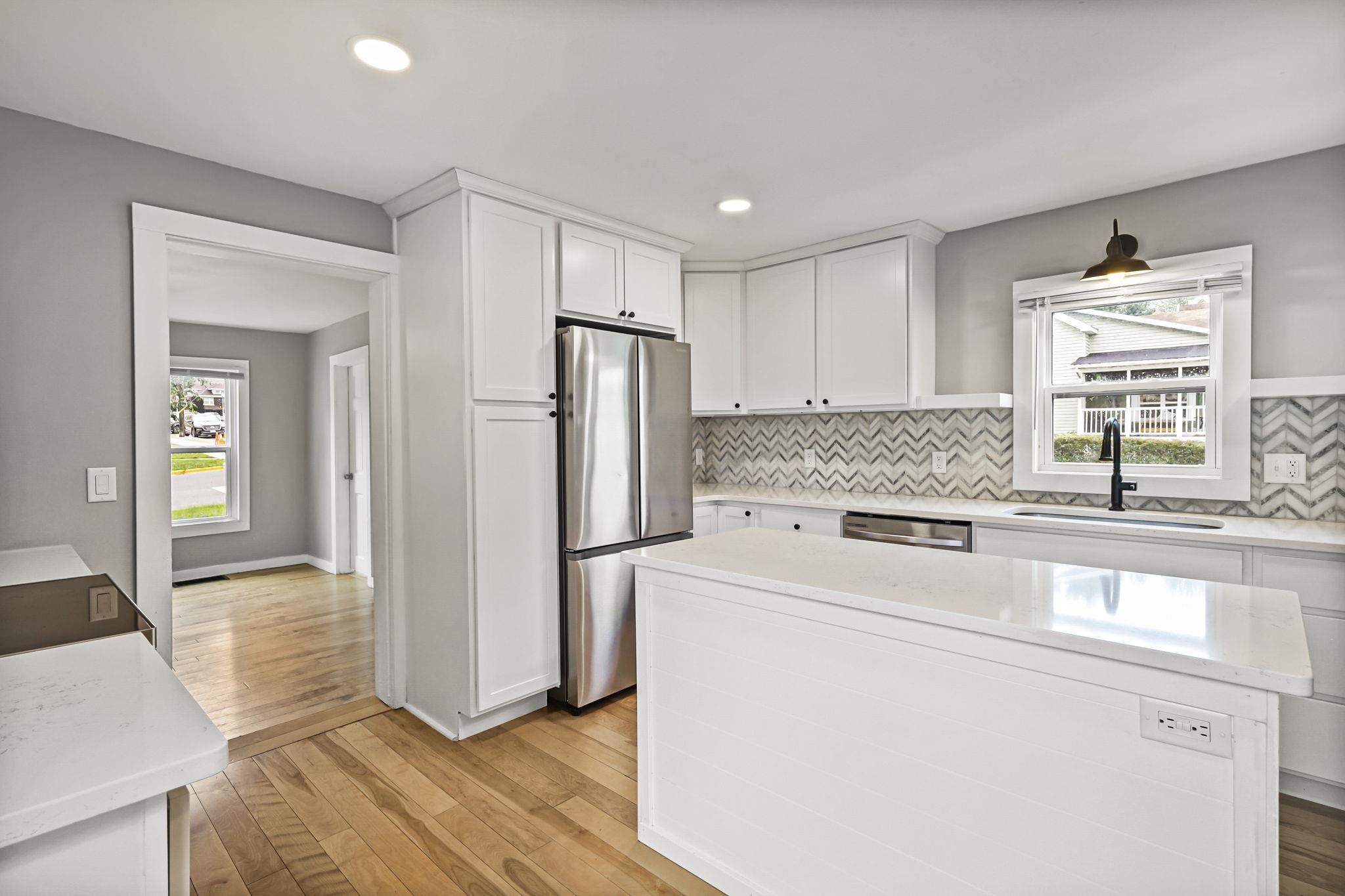 225 E Jefferson Street