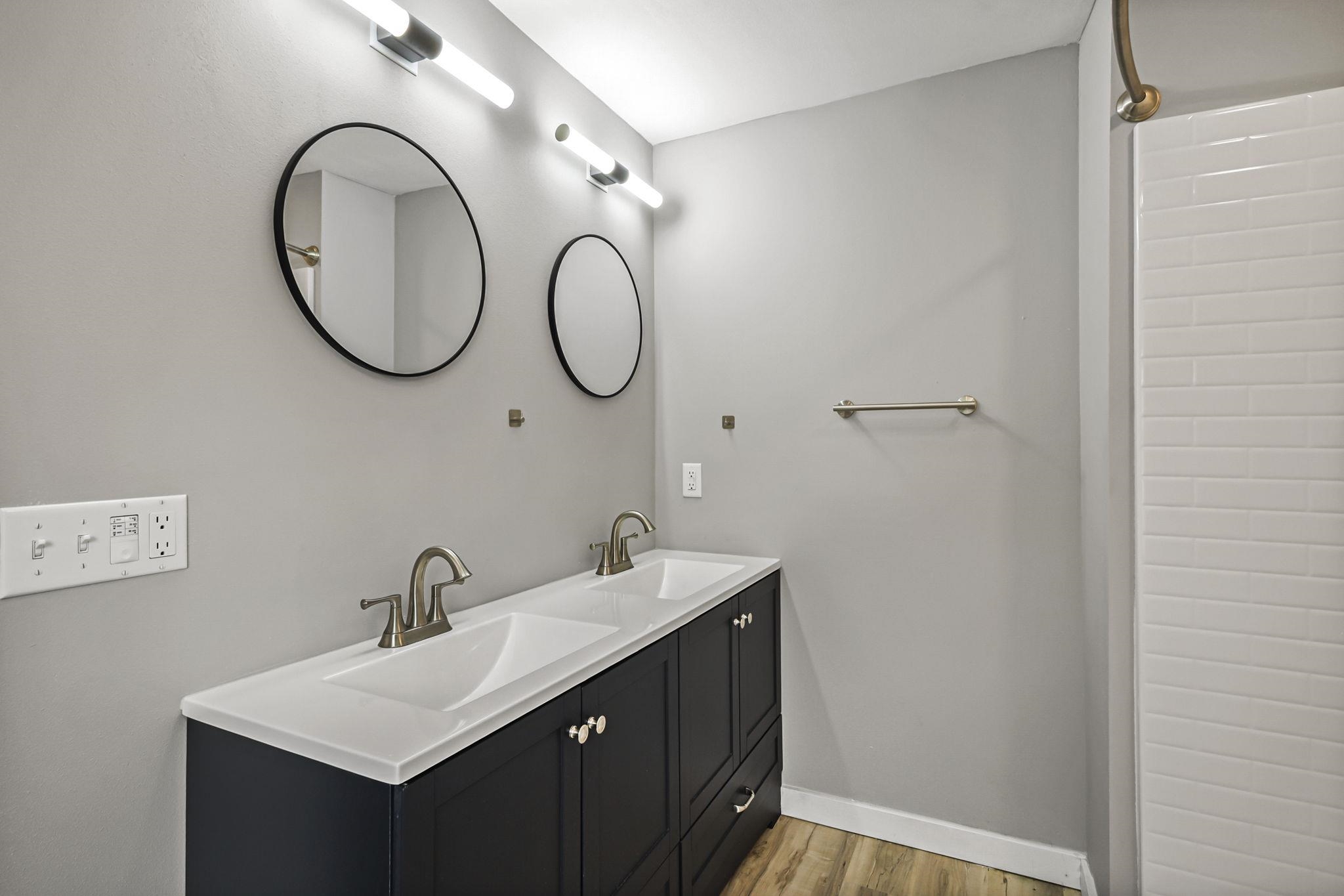 225 E Jefferson Street