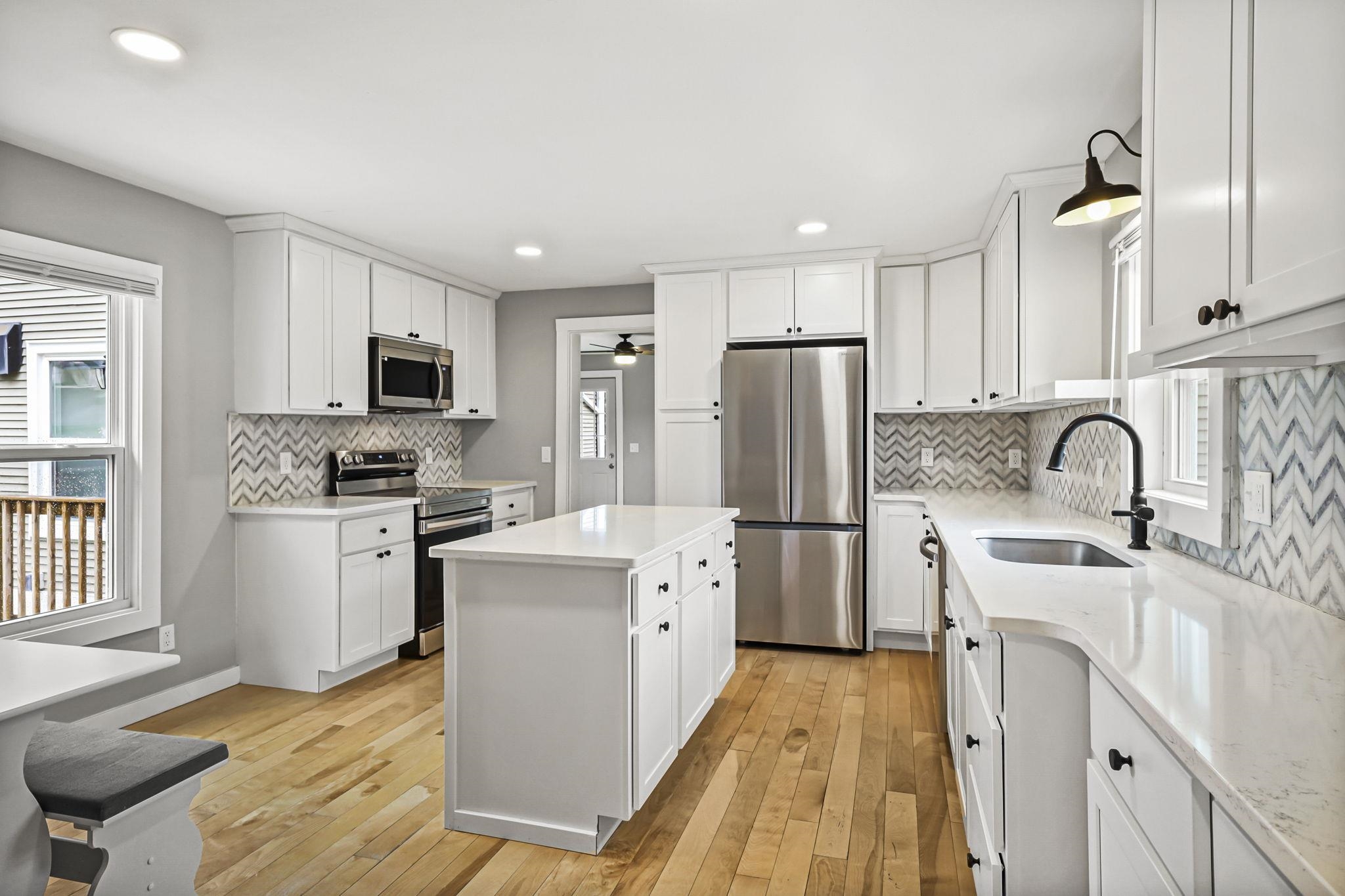 225 E Jefferson Street