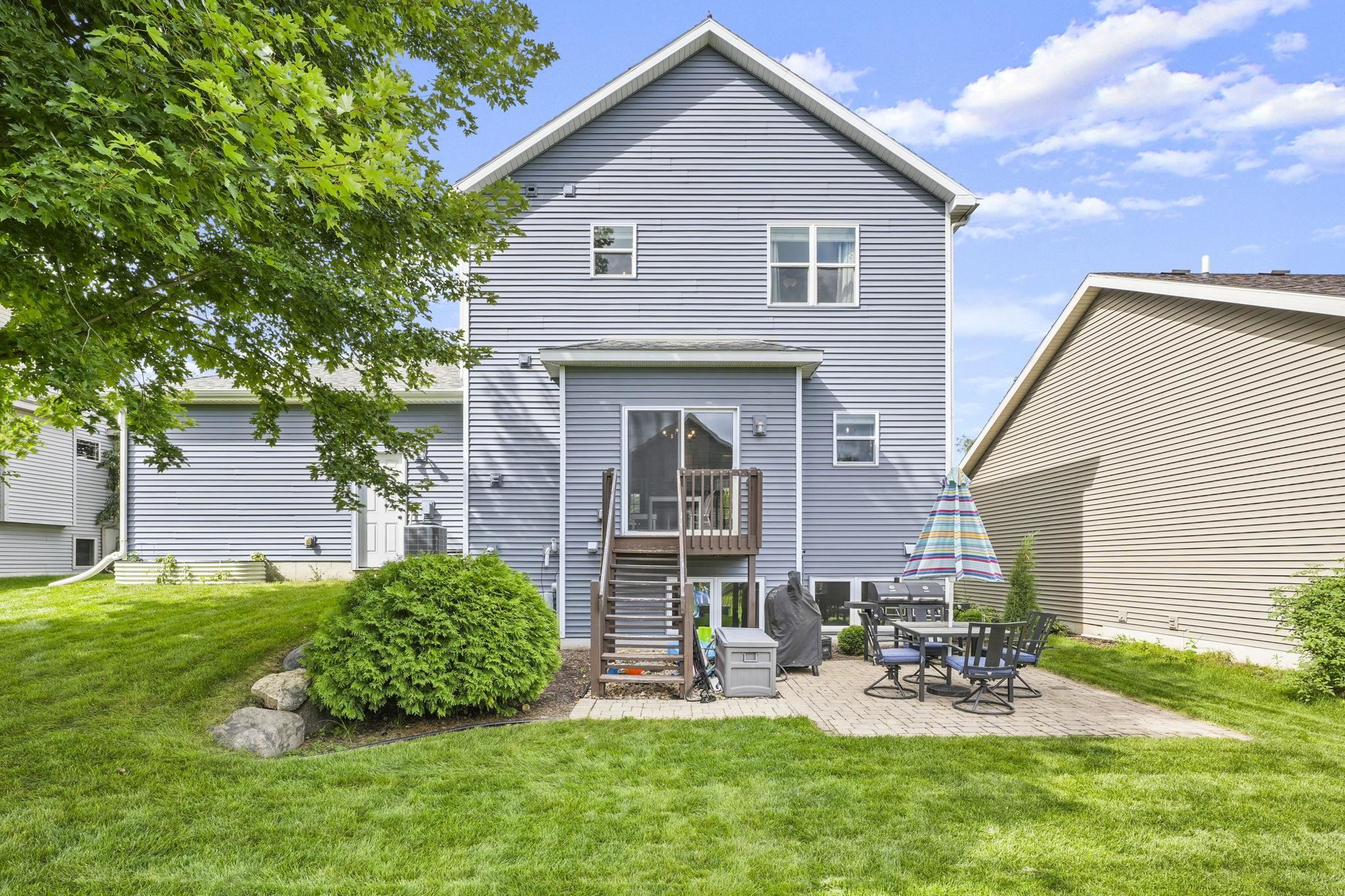 8917 Hollybush Lane